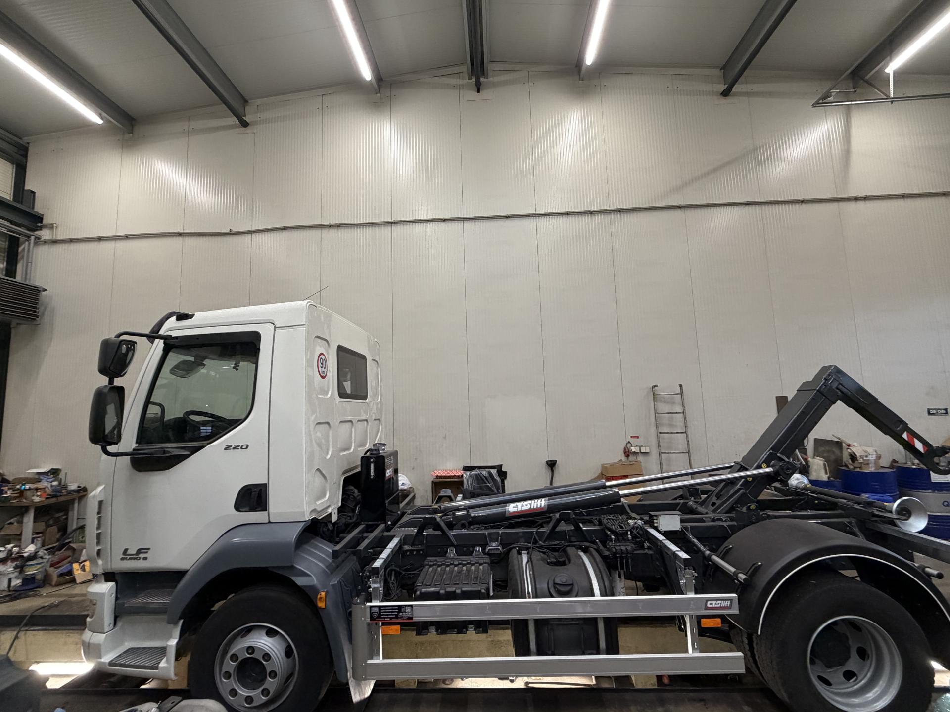 DAF LF 55.220*11,99TUNY*NOVÝ CHARVÁT