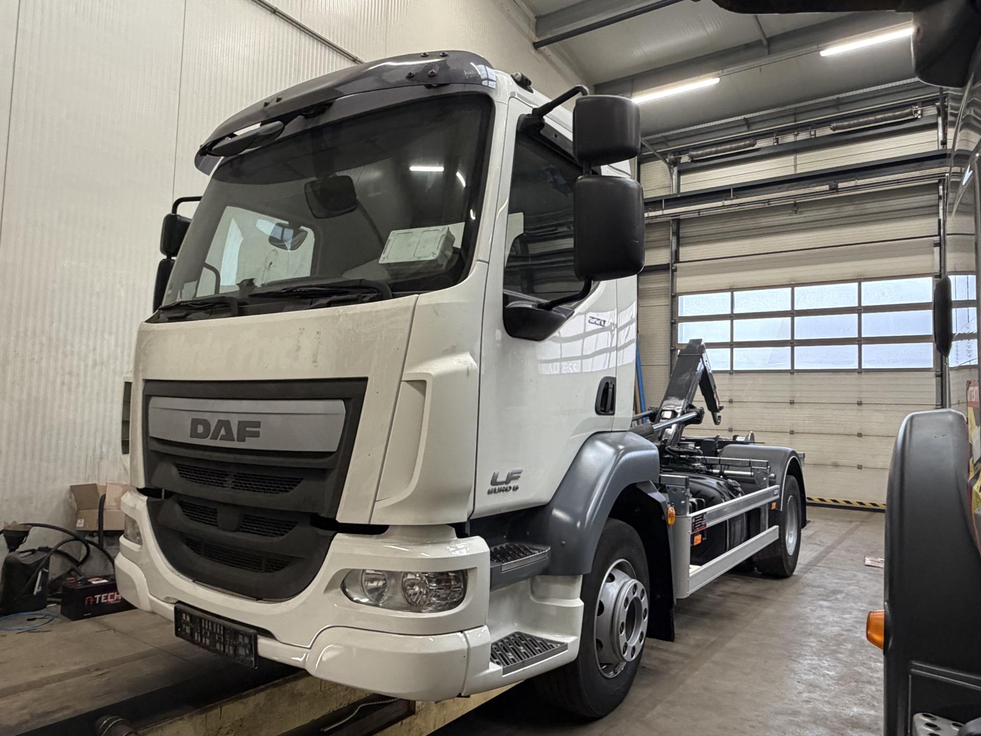 DAF LF 55.220*14tun*NOVÝ CHARVÁT CTS