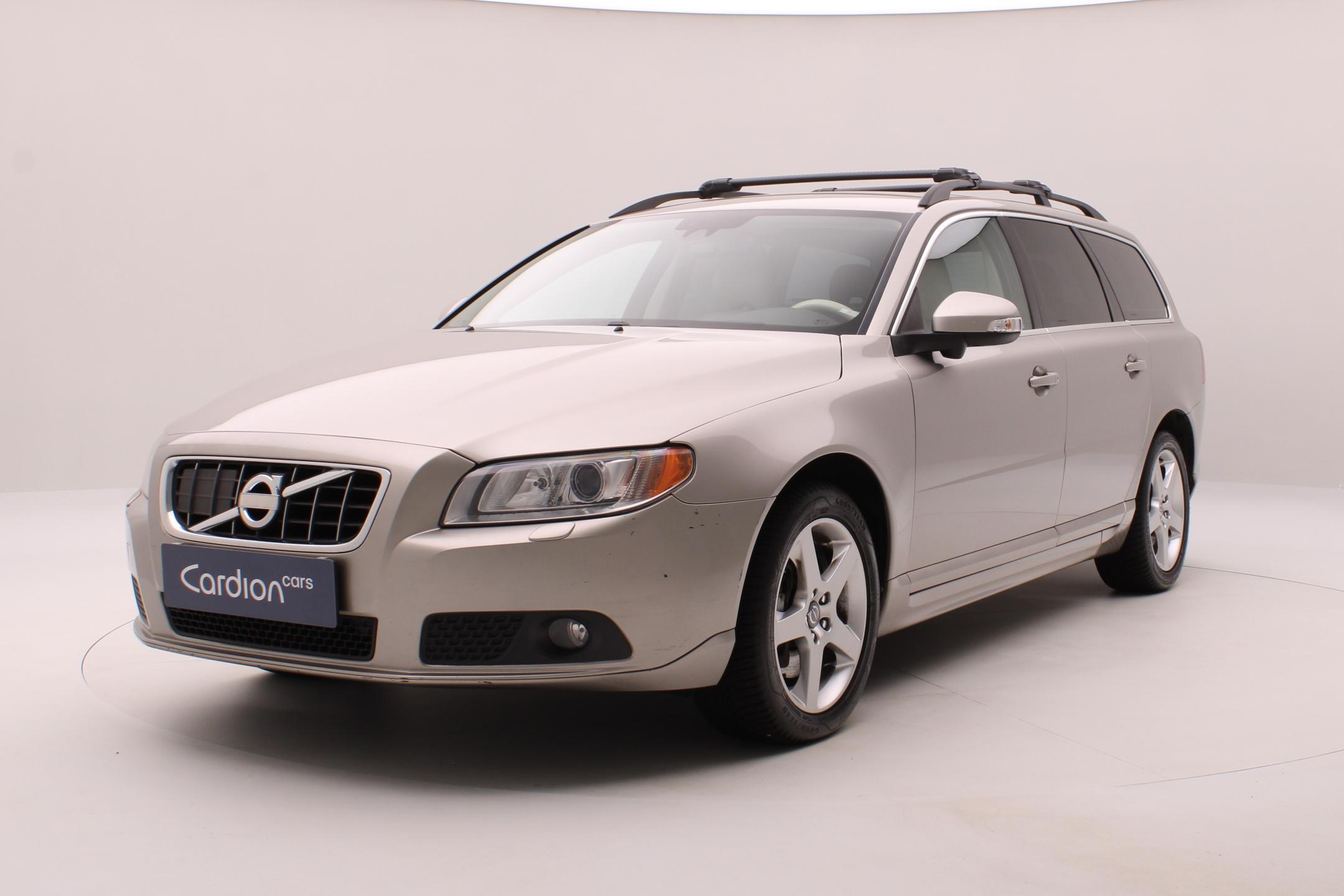 Volvo V70 D5 AWD SUMMUM AUT CZ