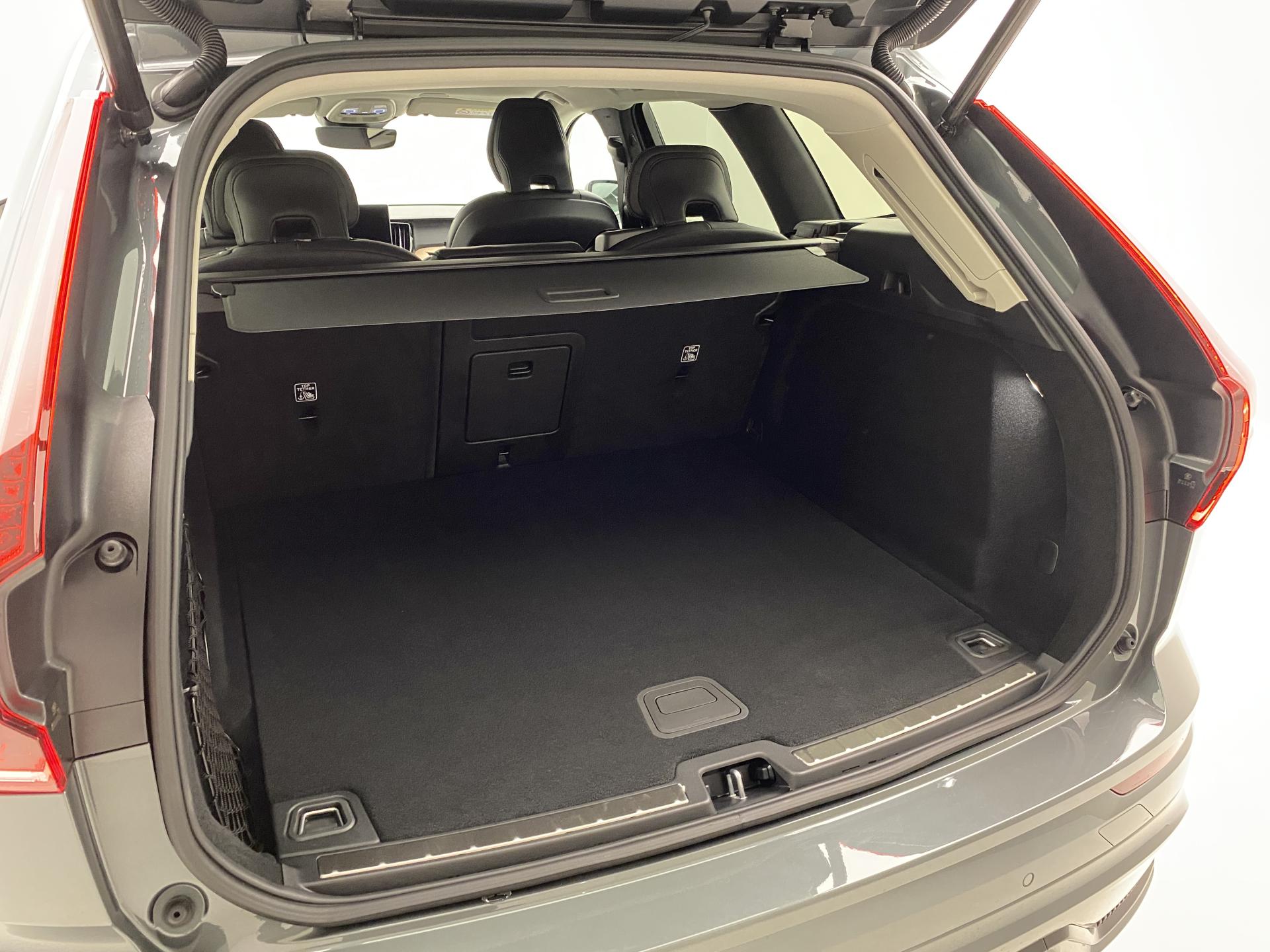 Volvo XC60 B5 AWD AUT DARK PLUS - foto 5