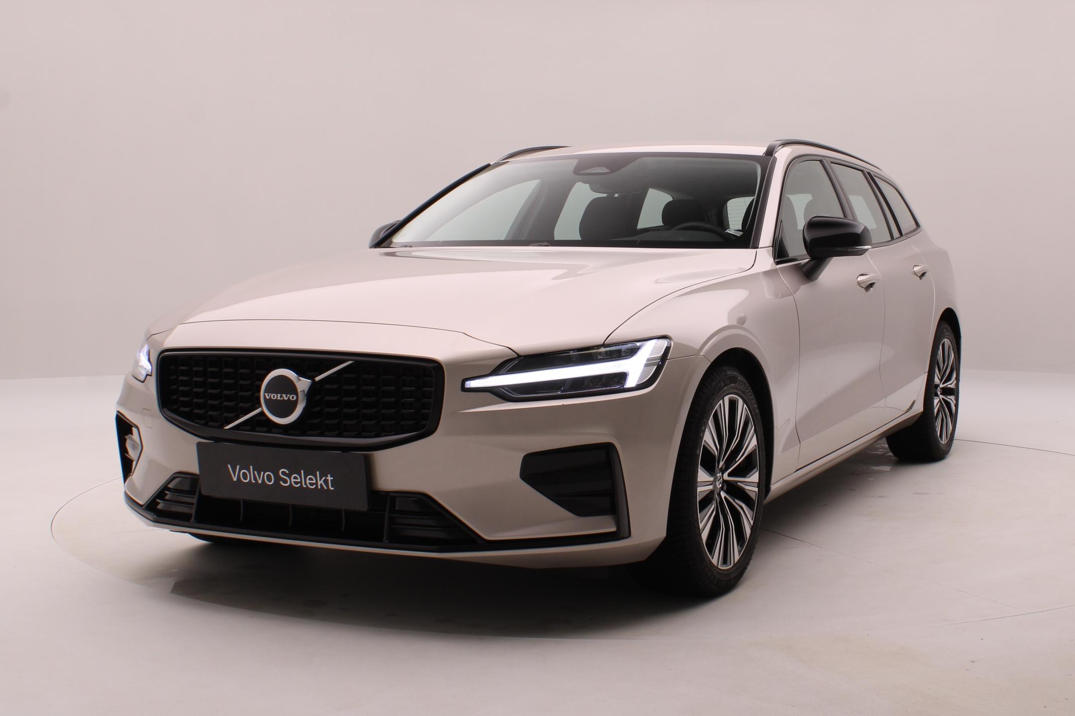Volvo V60 B4 DARK PLUS AUT CZ