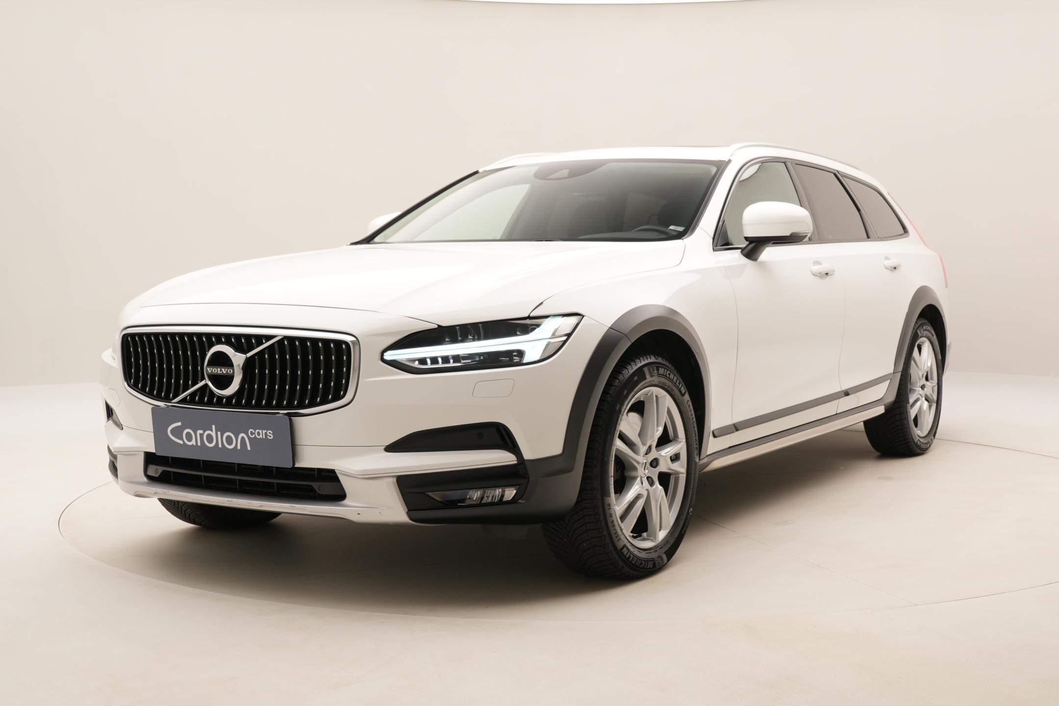 Volvo V90 CC T5 AWD MOMENTUM AUT