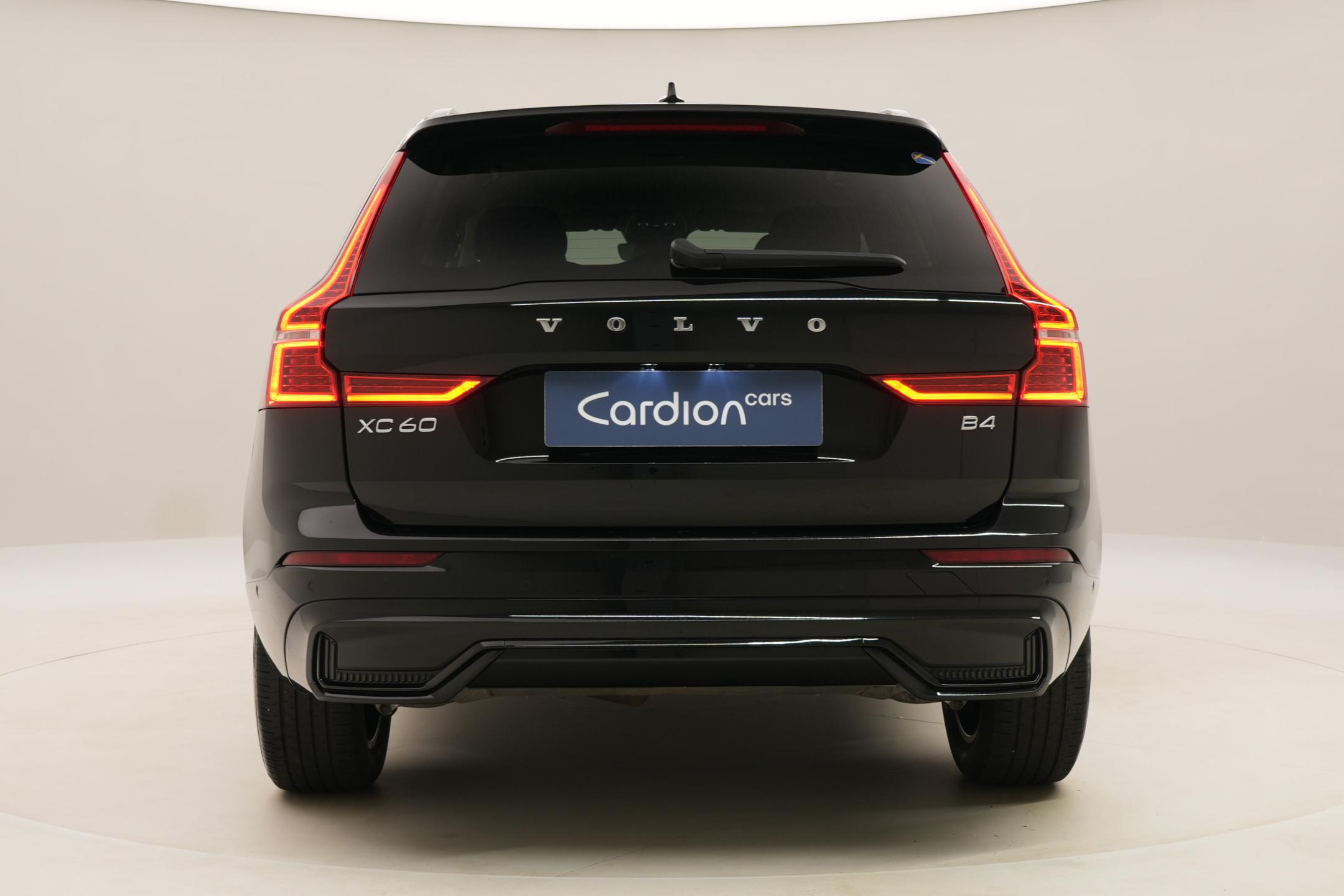 Volvo XC60 B4 DARK PLUS AUT