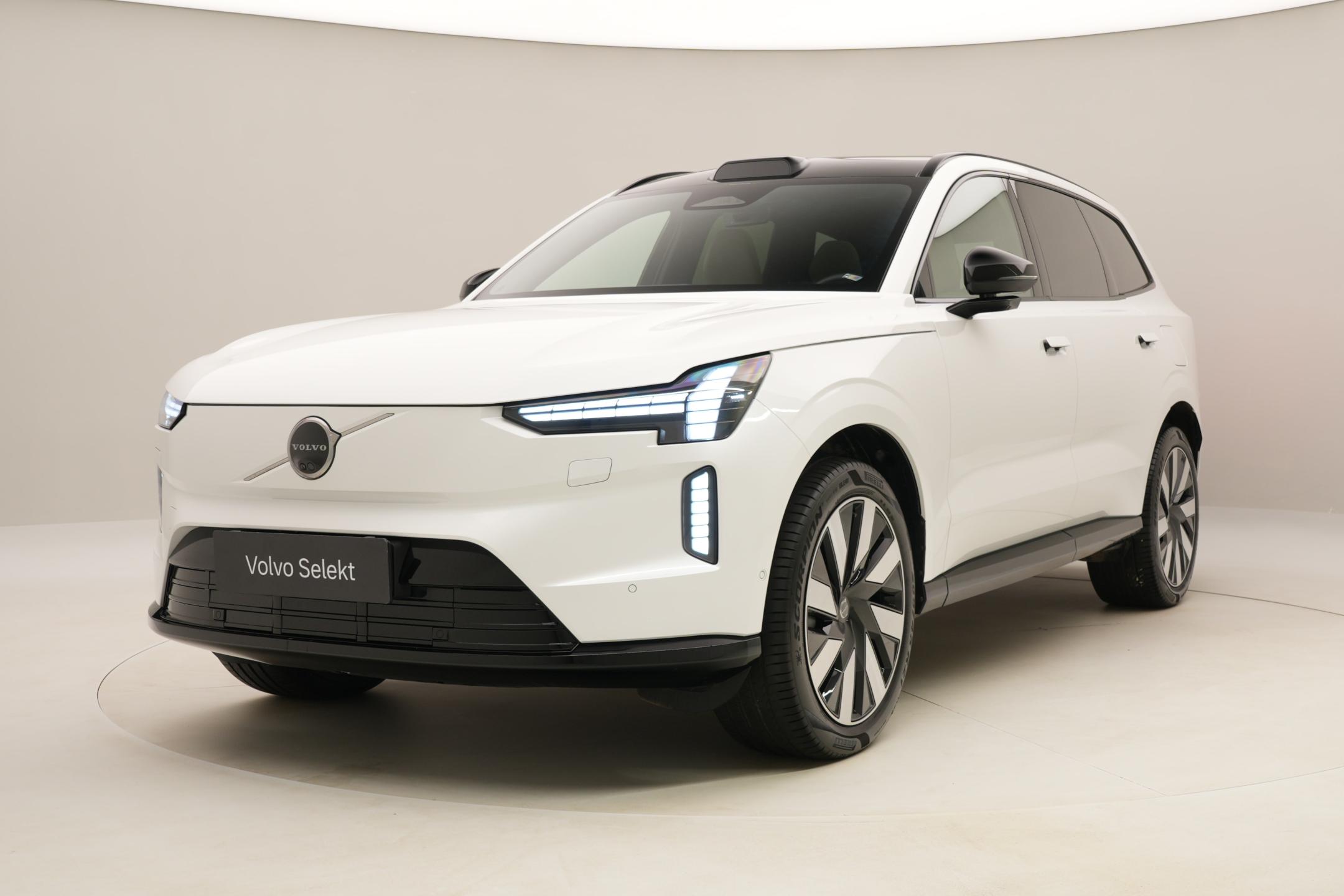 Volvo EX90 PURE ELECTRIC TWIN PLUS 7míst
