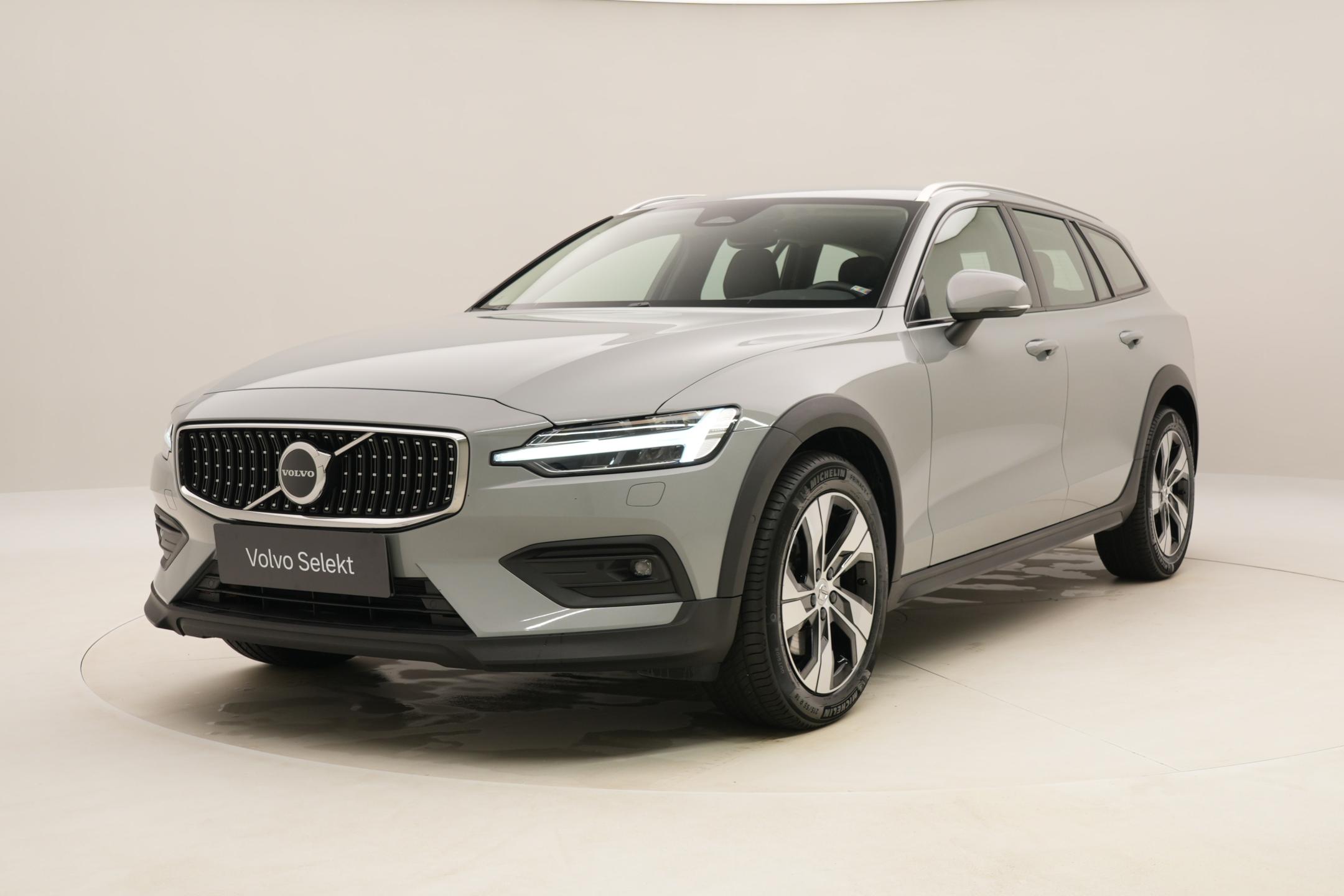 Volvo V60 CC B5 AWD BRIGHT PLUS AUT