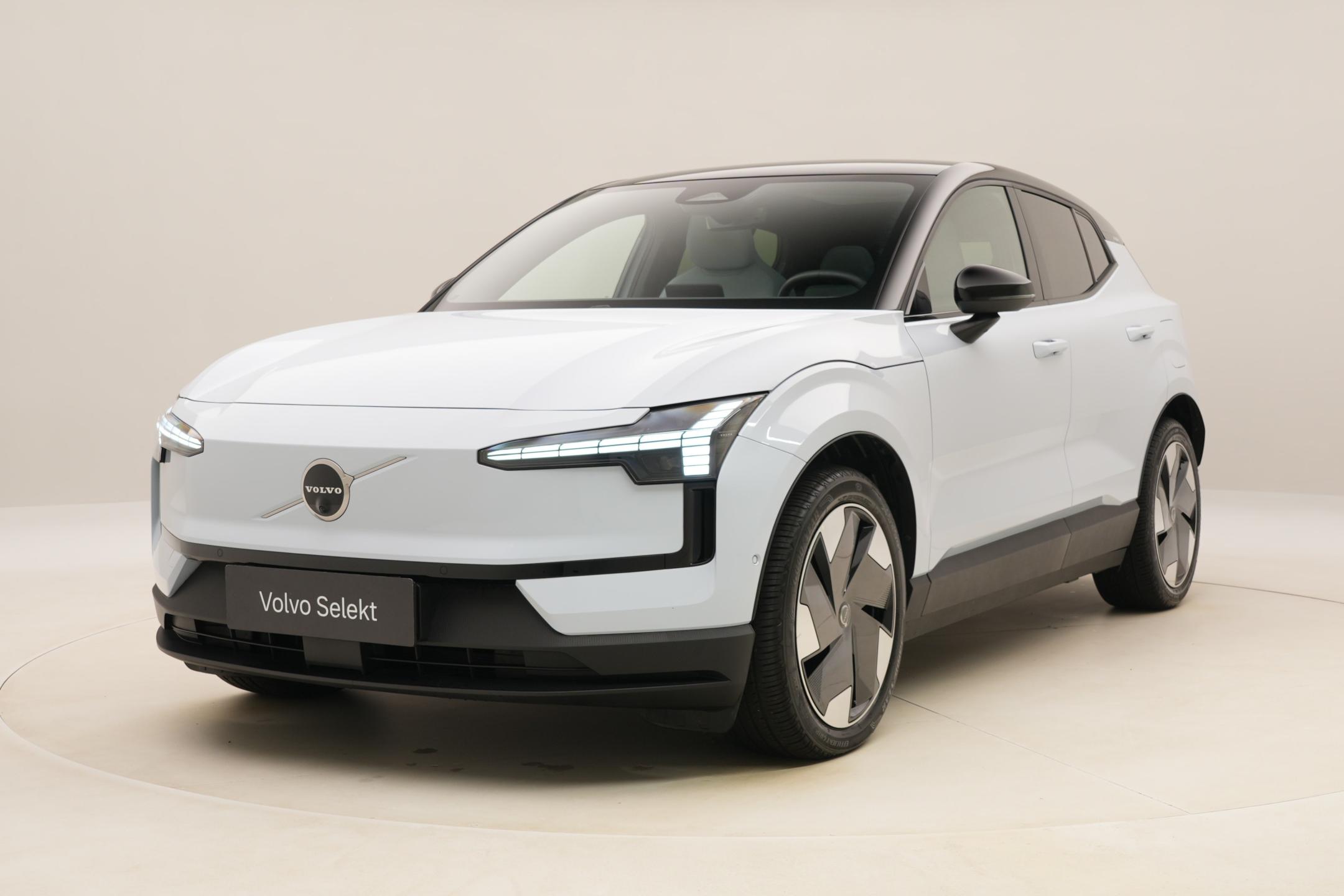 Volvo EX30 Twin AWD Ultra