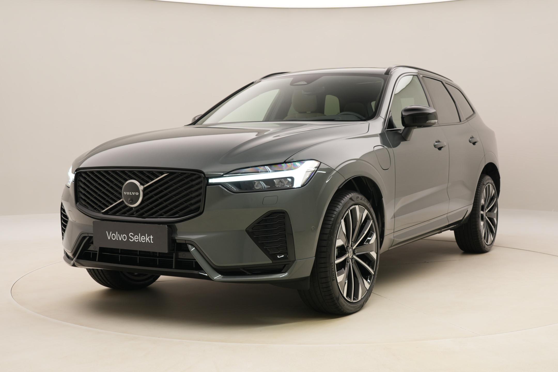 Volvo XC60 T8 AWD RECHARGE ULTRA DARK