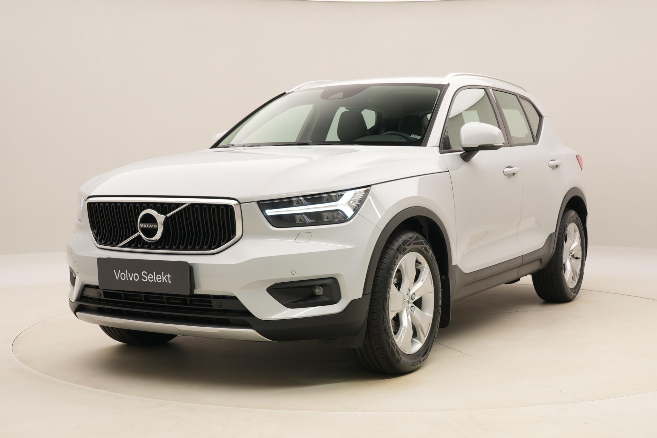 Volvo XC40 D3 MOMENTUM AUT