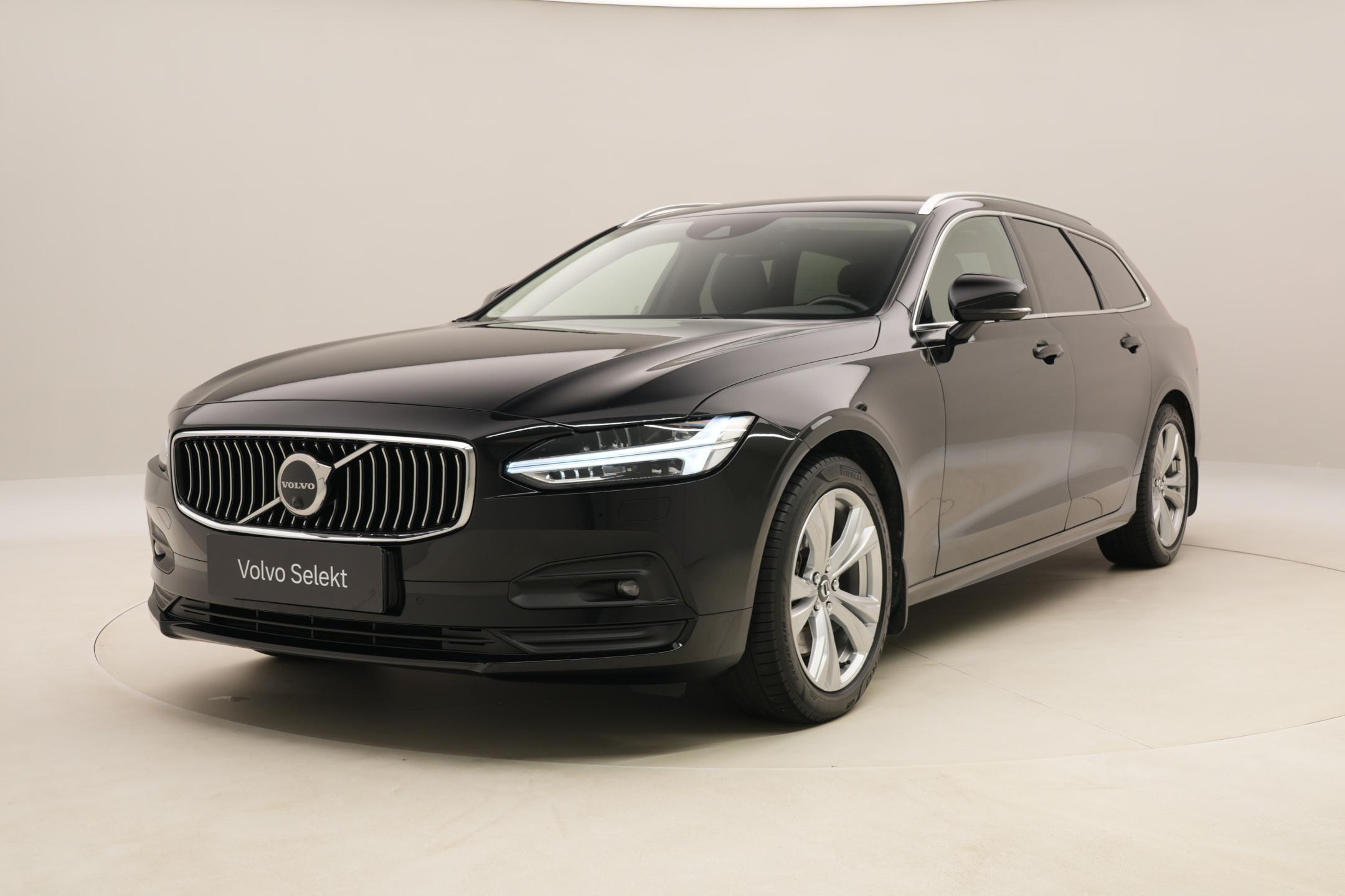 Volvo V90 B4 MOMENTUM AUT