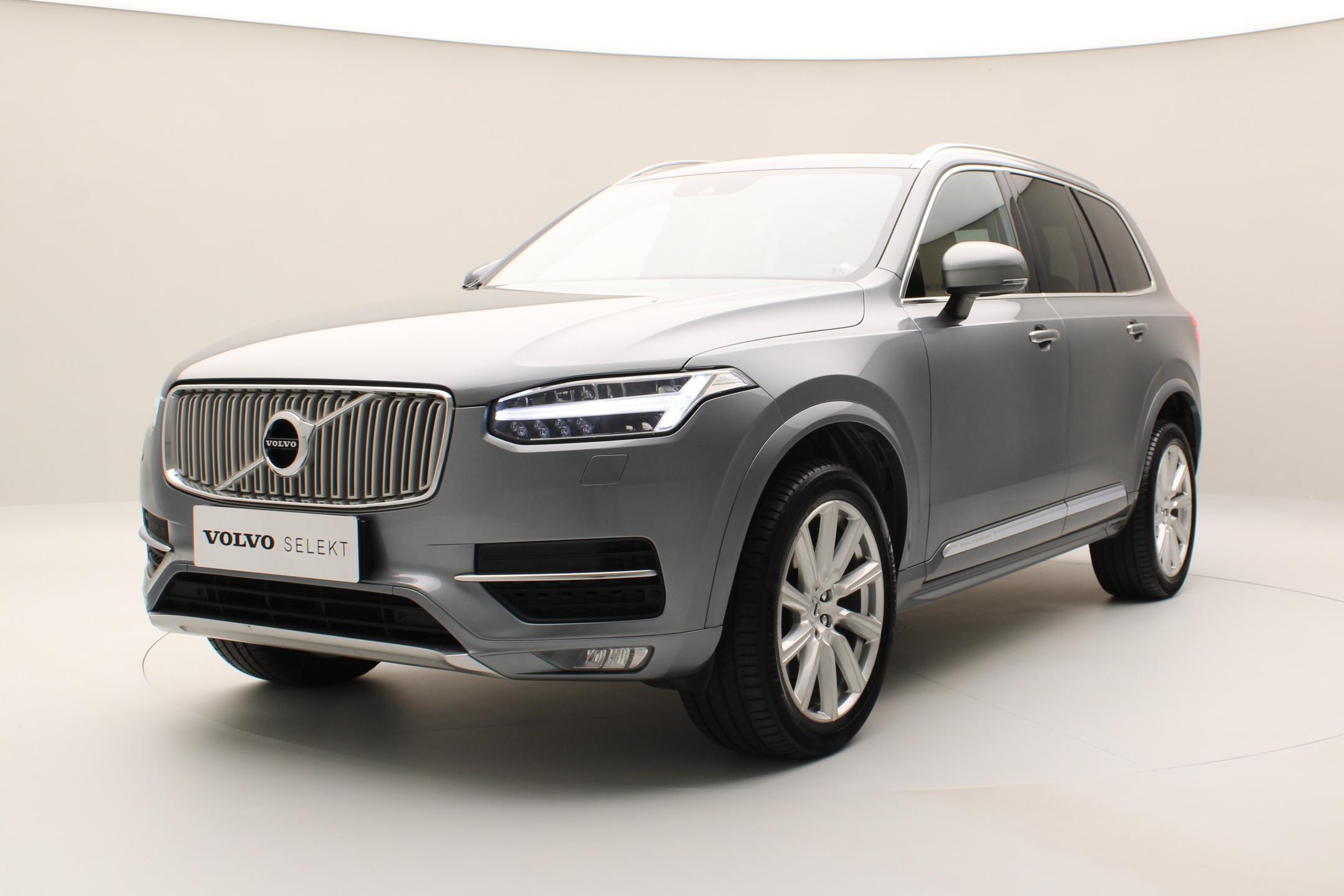 Volvo XC90 D5 AWD INSCRIPTION REZERVACE