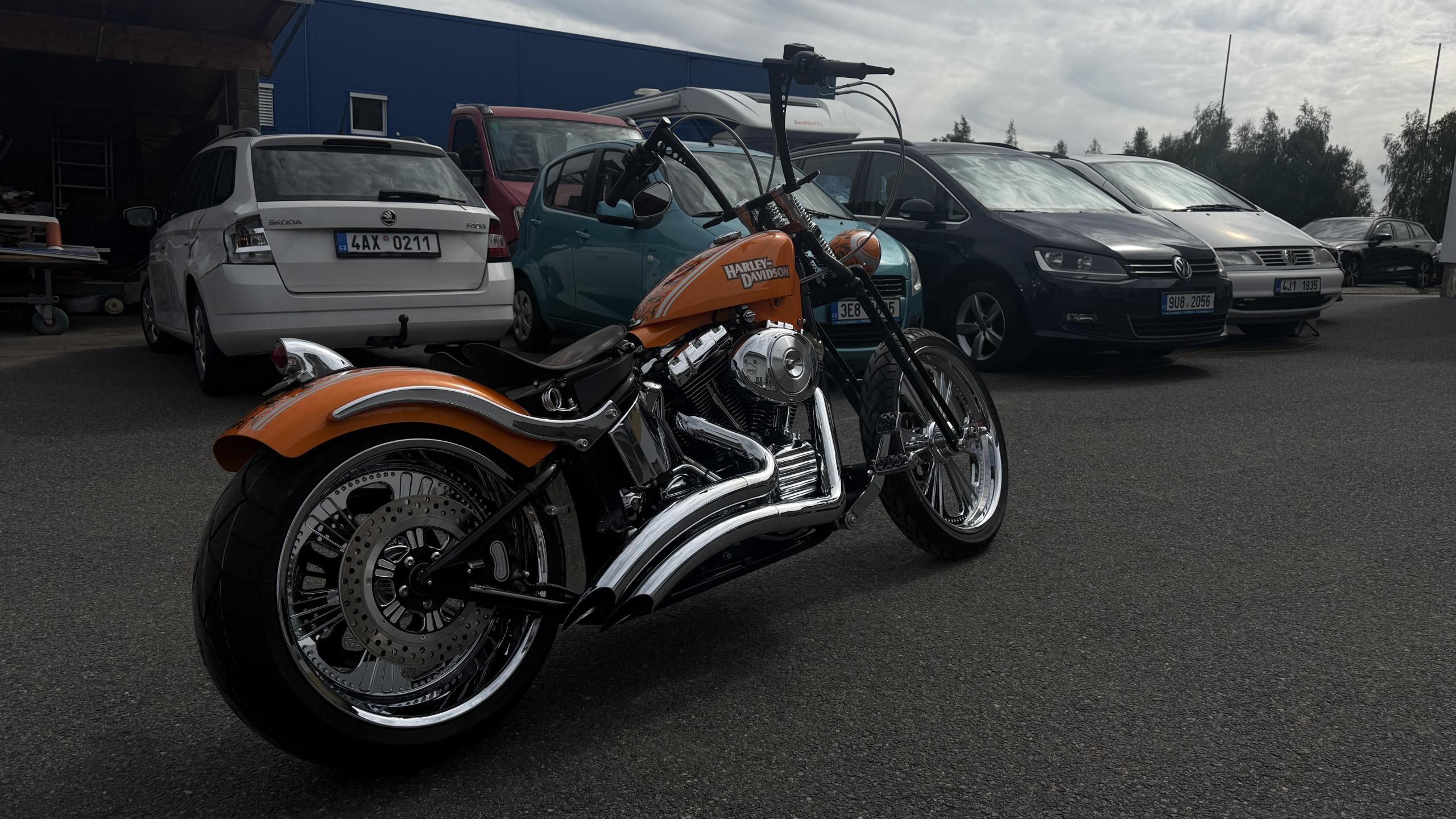 Harley-Davidson FXSTD Softail Deuce
