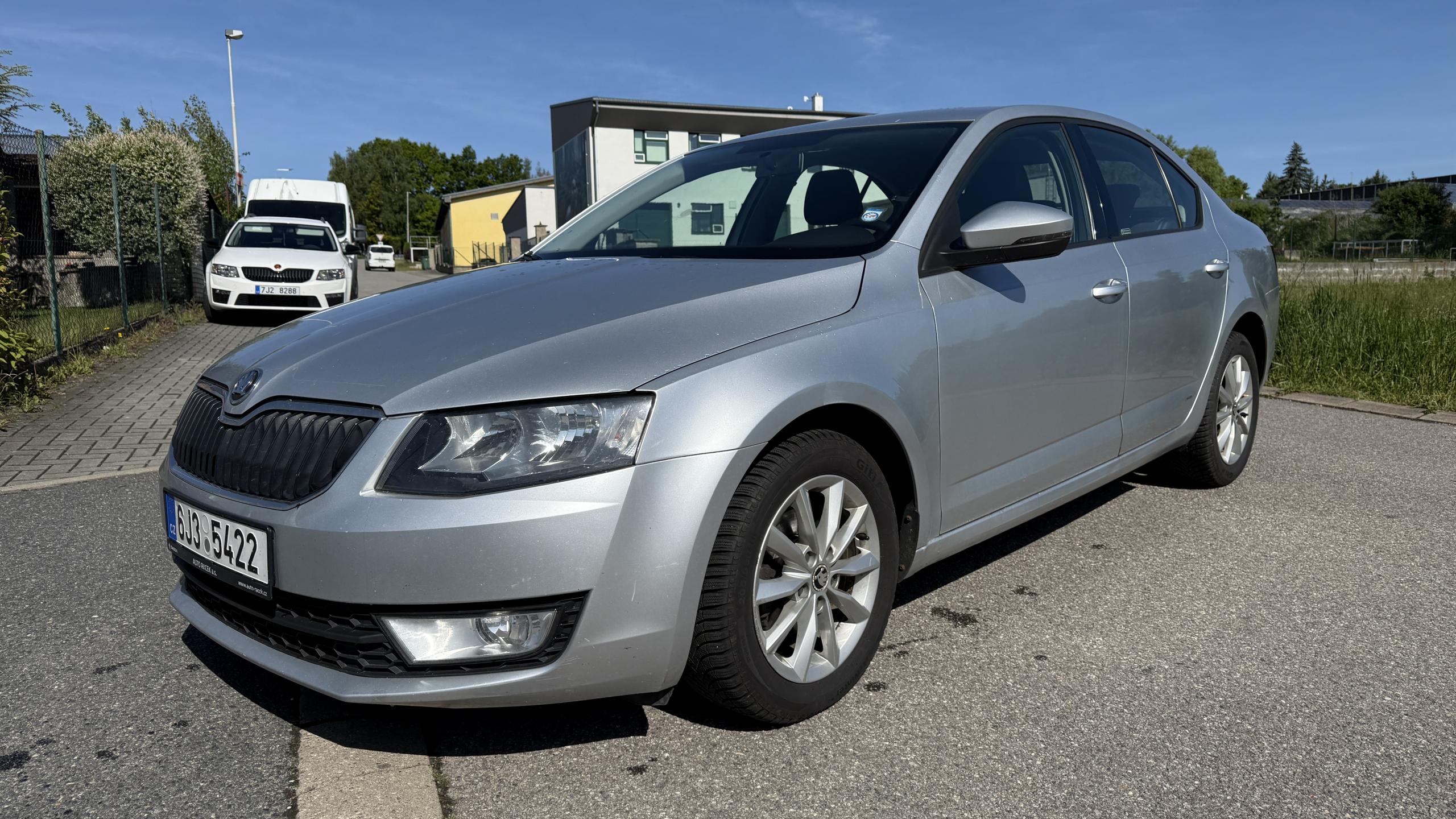 Škoda Octavia 1.6TDI 77KW 204 TIS KM TAŽNÉ
