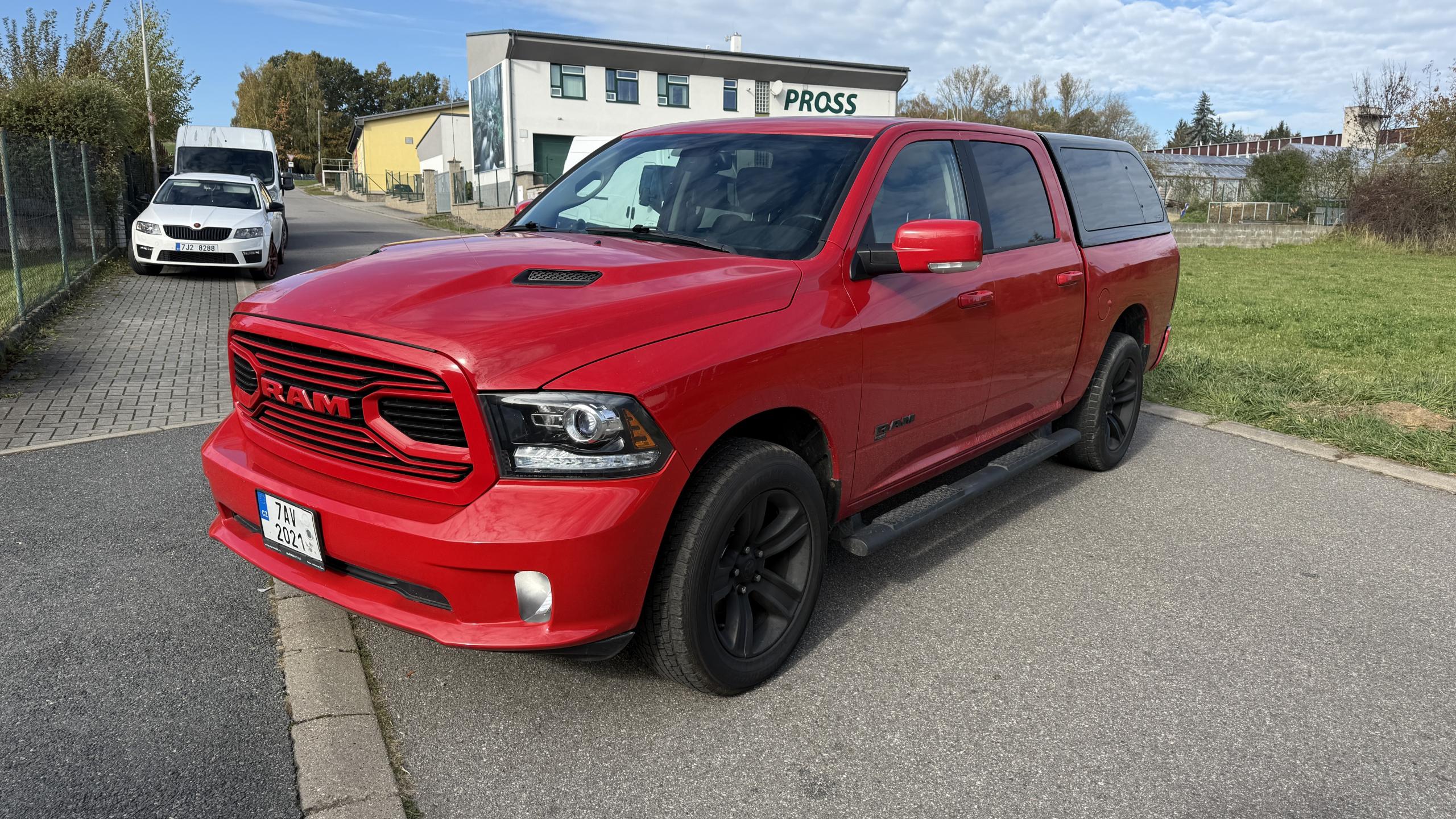 RAM 1500 SPORT 5.7 HEMI 167 TIS KM DPH