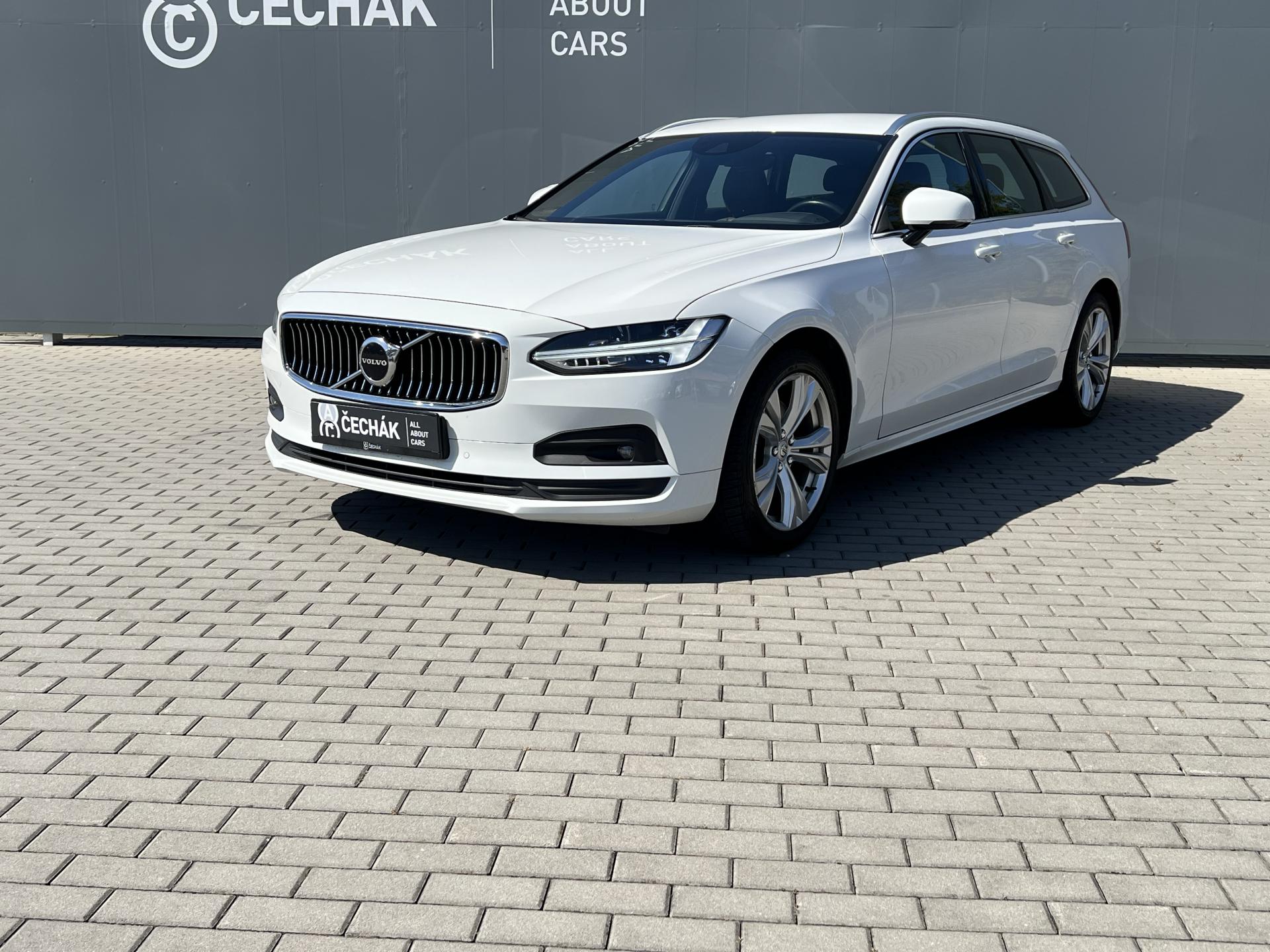 Volvo V90 2.0d*145Kw*B4*AWD*Momentum