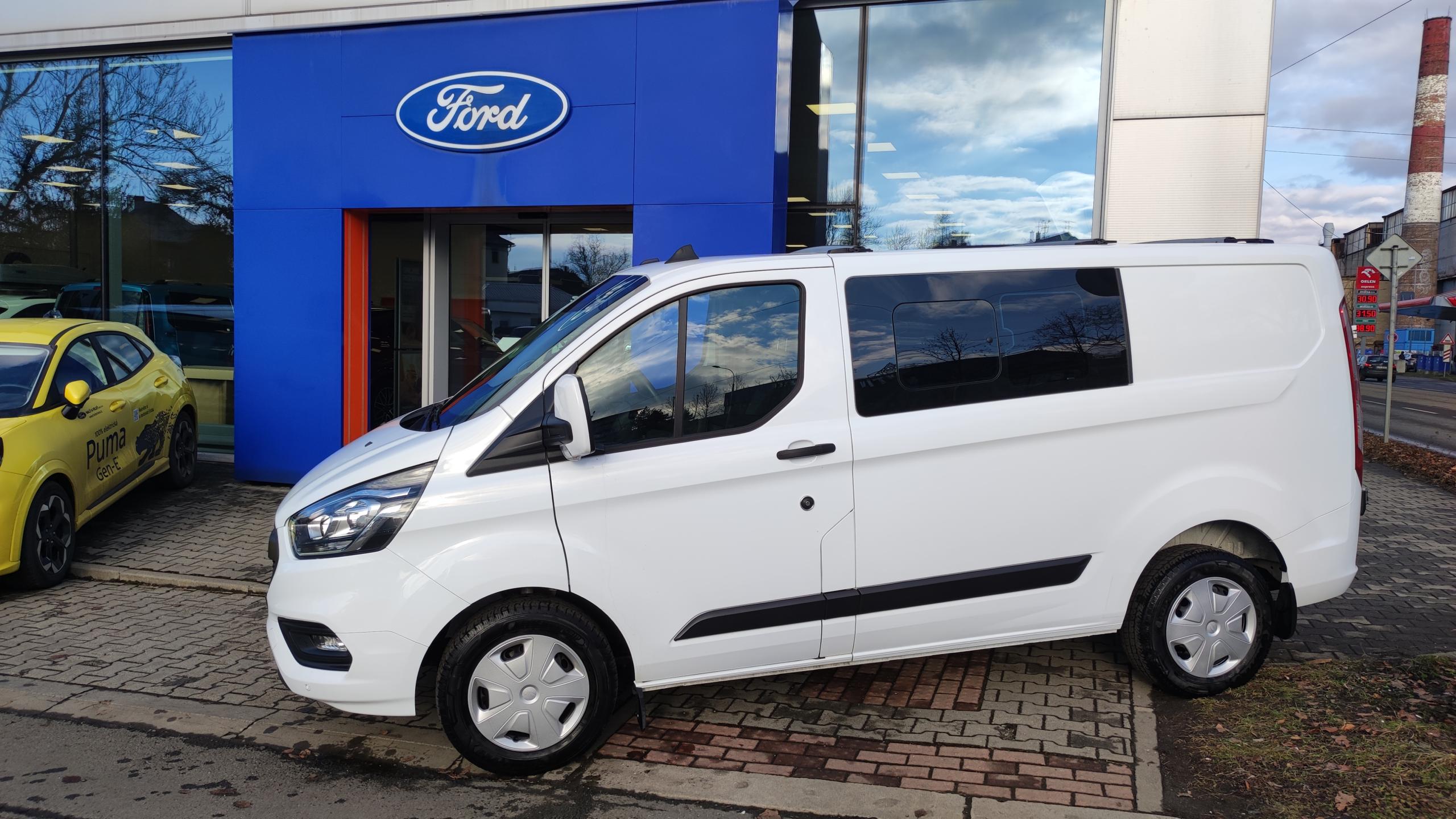 Ford Transit Custom Transit Custom,aut,5 míst,ČR