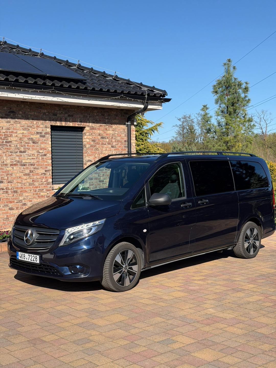 Mercedes-Benz Vito 300d L TOURER 4x4
