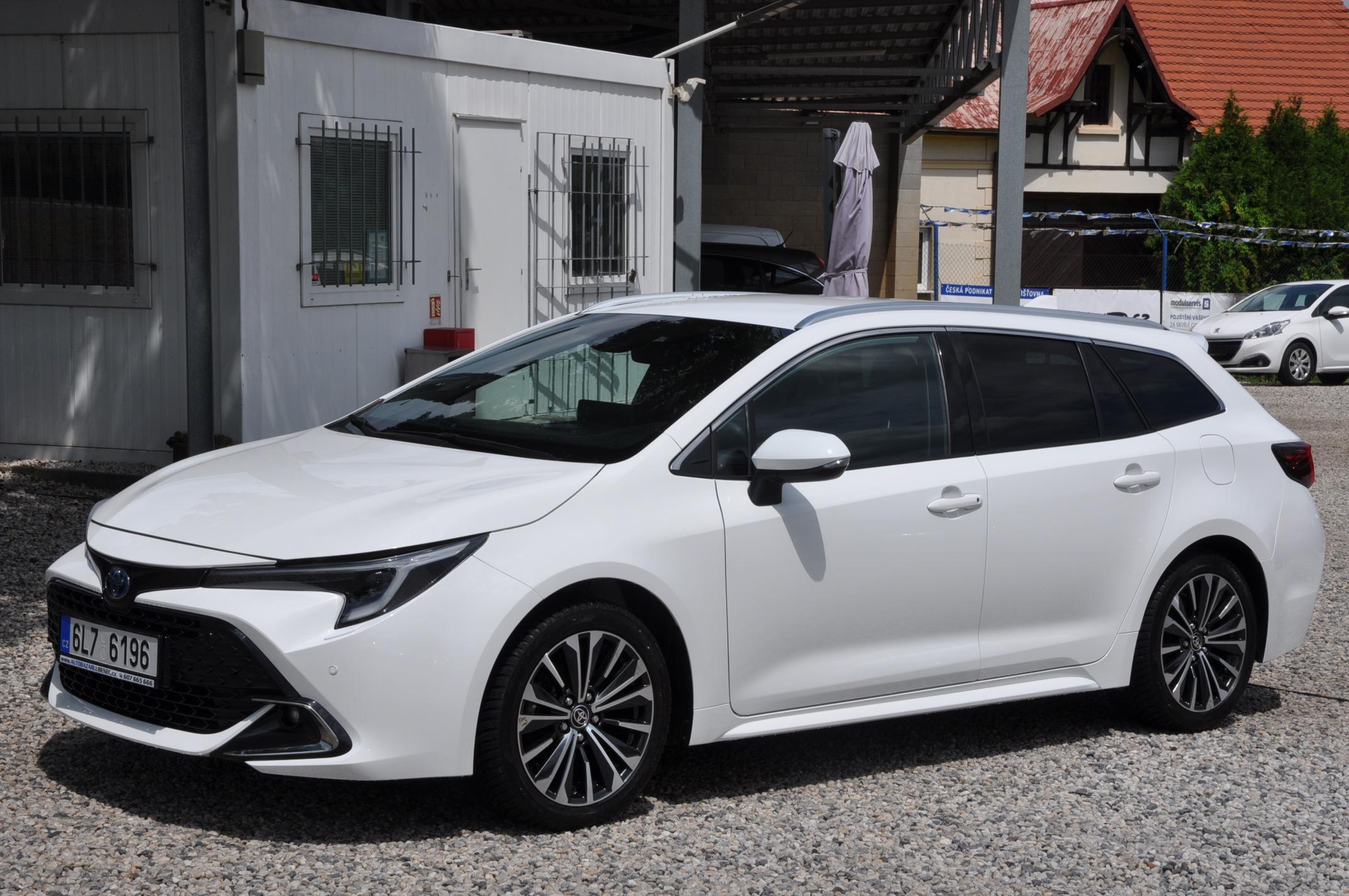 Toyota Corolla 1.8 Hybrid KOMBI