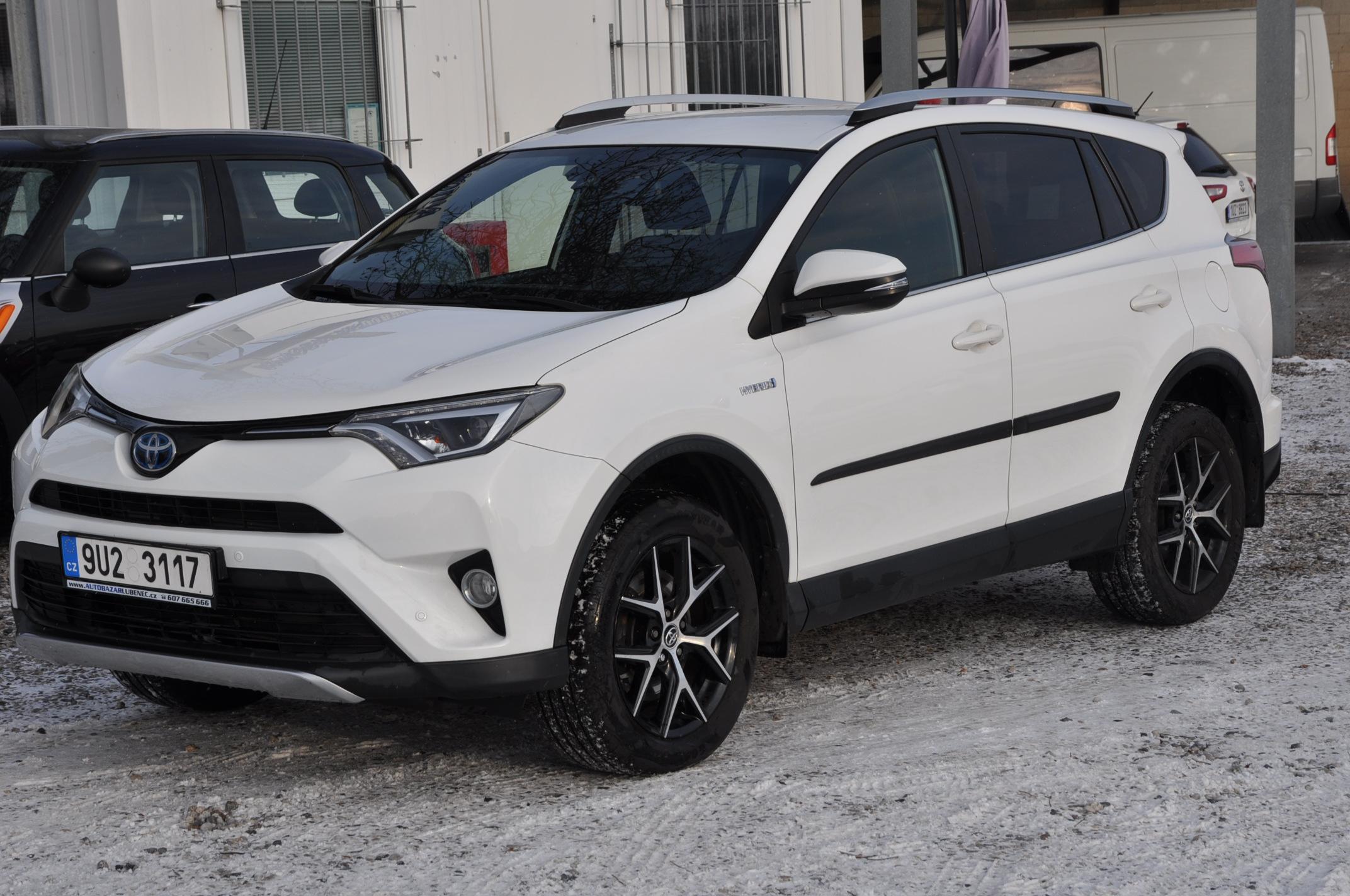 Toyota RAV4 2.5 Hybrid 114kW
