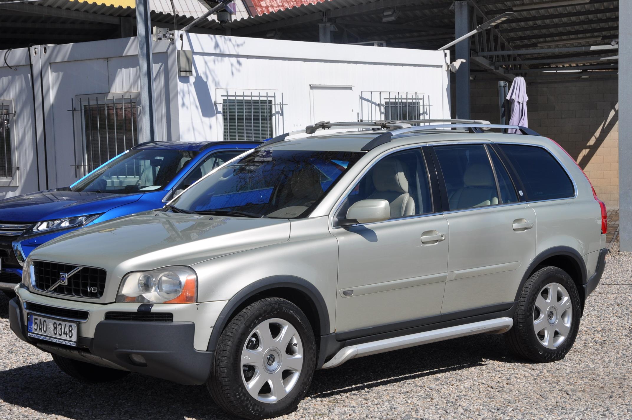 Volvo XC90 4.4i V8 232kW 4x4 A/T