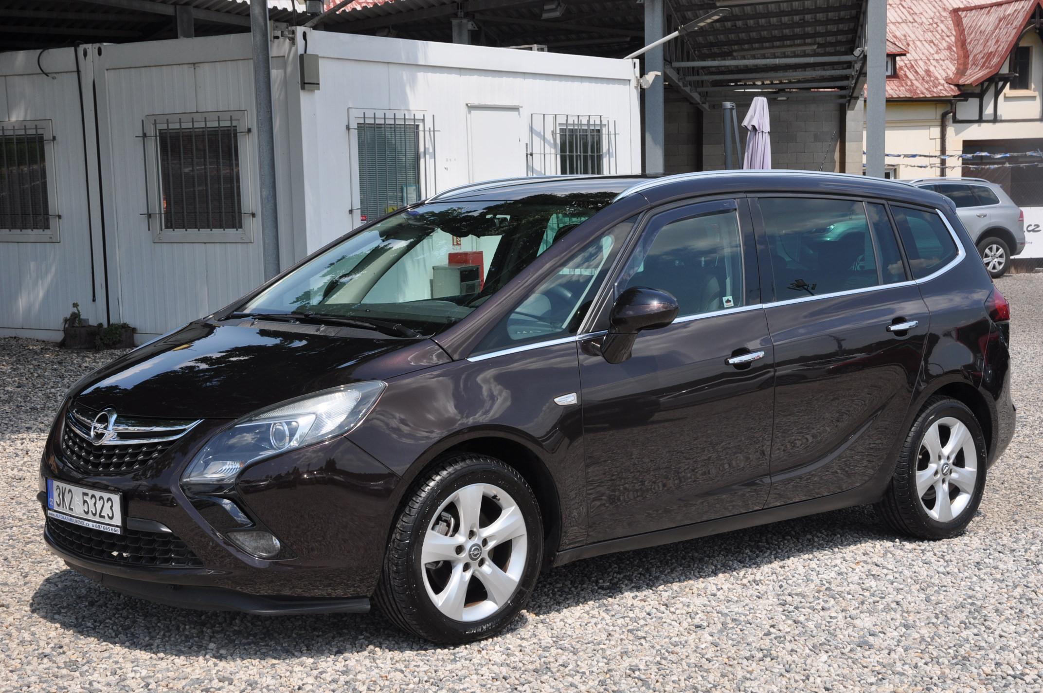 Opel Zafira TOURER 2.0CDTi 96kW 7.míst