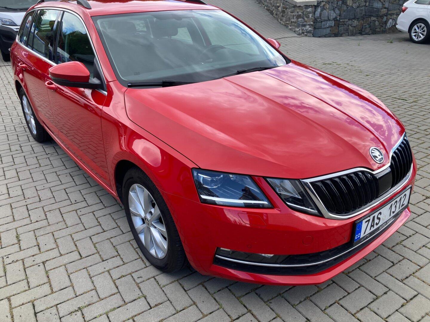Škoda Octavia 1.6TDI 85kW STYLE NEHAVAROVANÉ