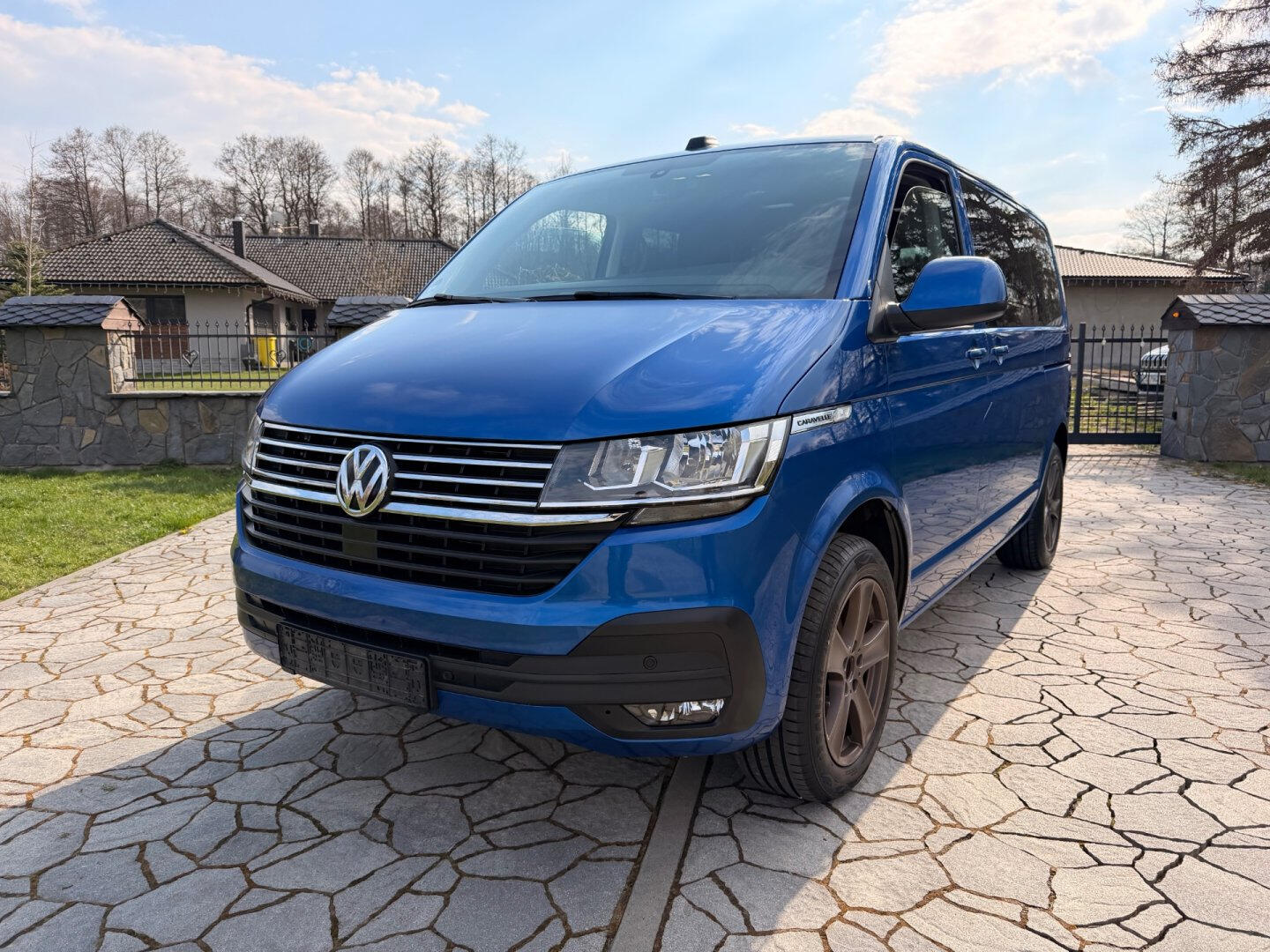 Volkswagen Caravelle 2.0TDI 110kW DSG /2023, 7mist/