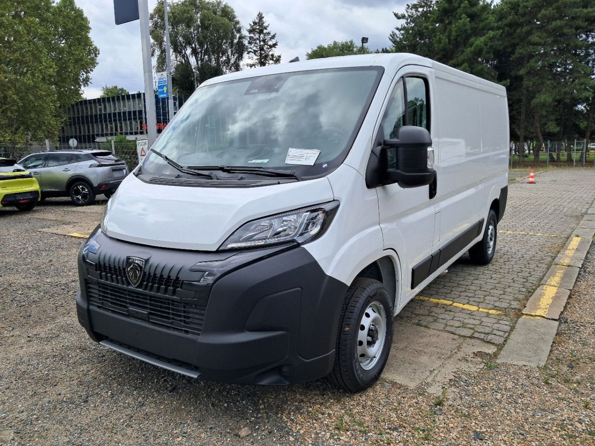 Peugeot Boxer Furgon 3000 L2H1 BlueHDi 120k