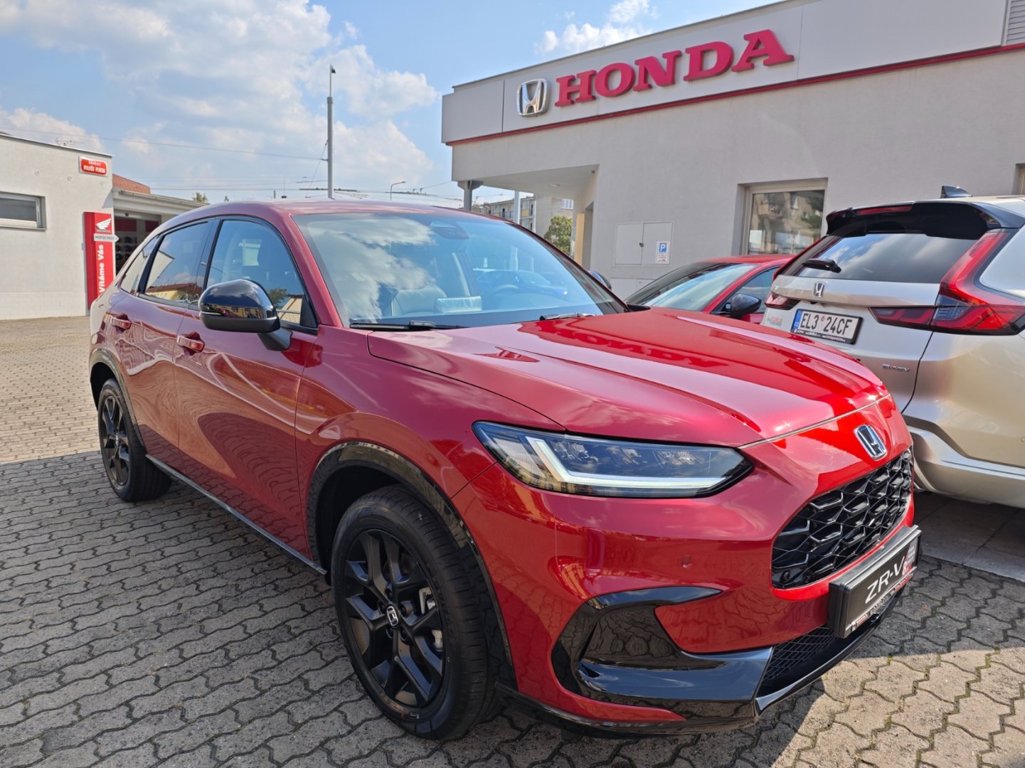 Honda ZR-V 2.0e:HEV 135kW Sport RED