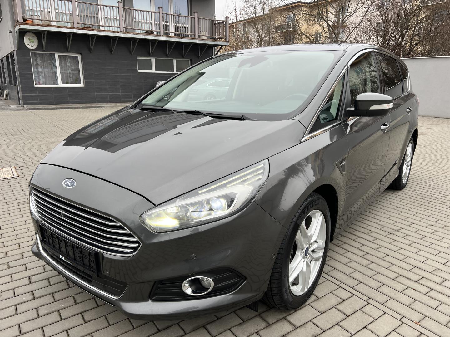 Ford S-MAX 2.0 TDCi 132kw Panorama tažné