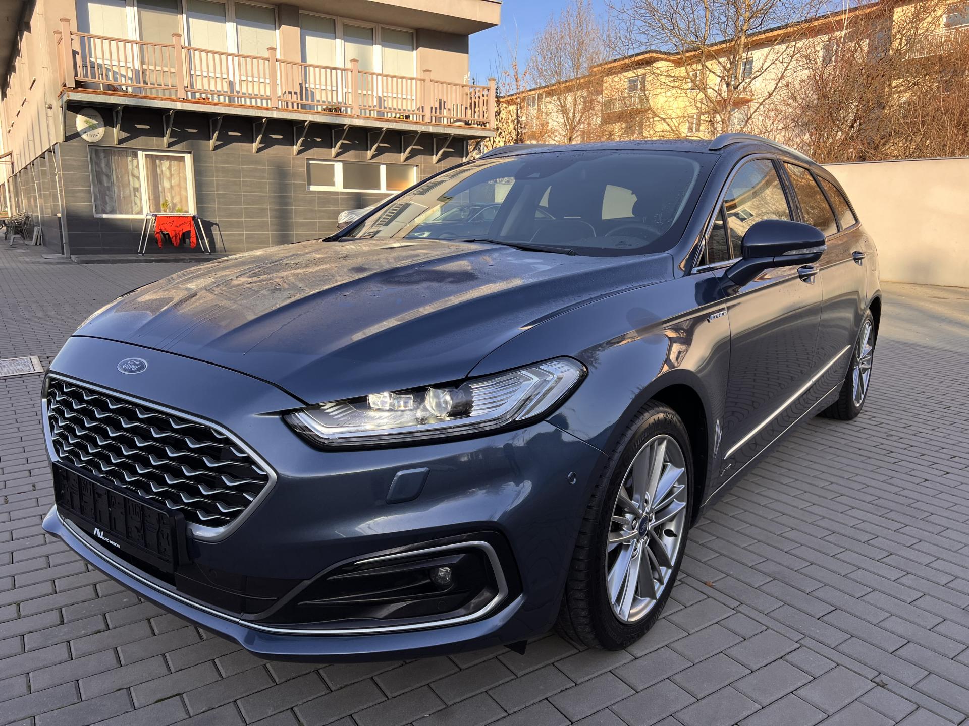 Ford Mondeo 2.0 EB AWD nez. Topení tažné