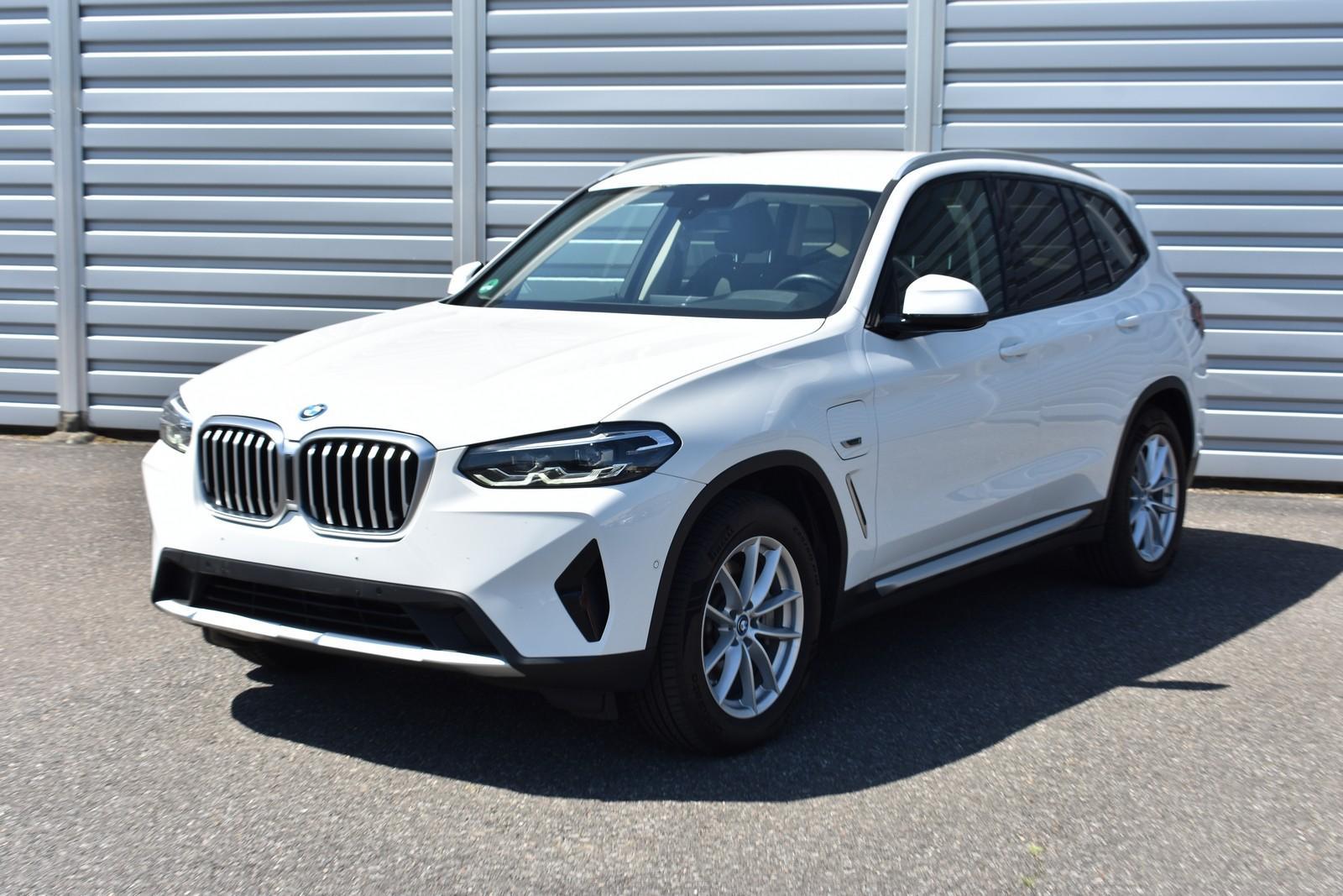 BMW X3 30e xDrive 215kw 1. majitel