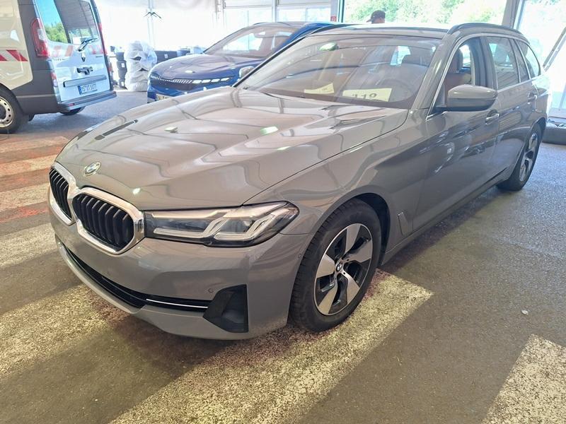 BMW Řada 5 520d xDrive Kam HUD