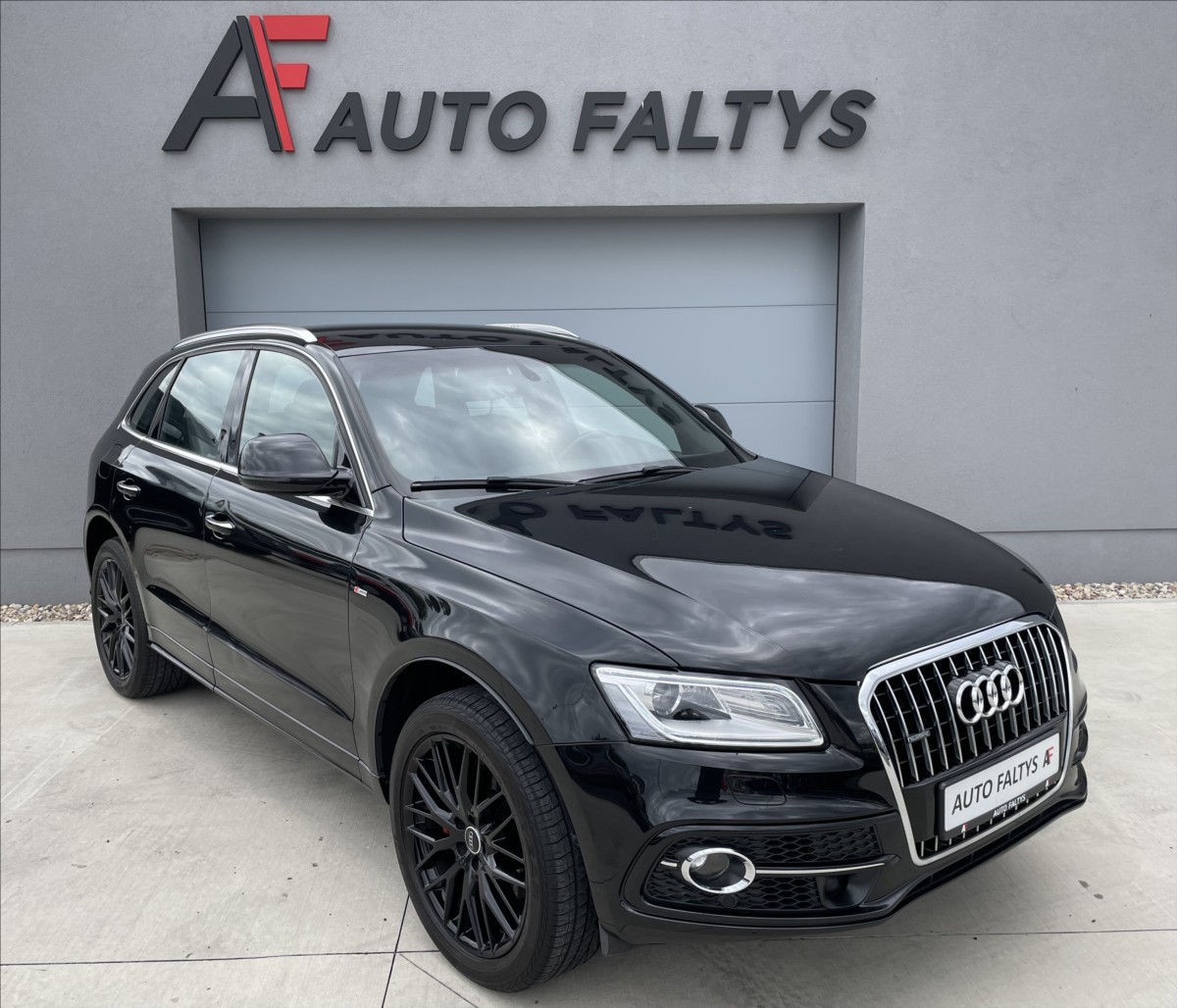 Audi Q5 3,0 TDI 190KW S-Line ČR.1.MAJ.