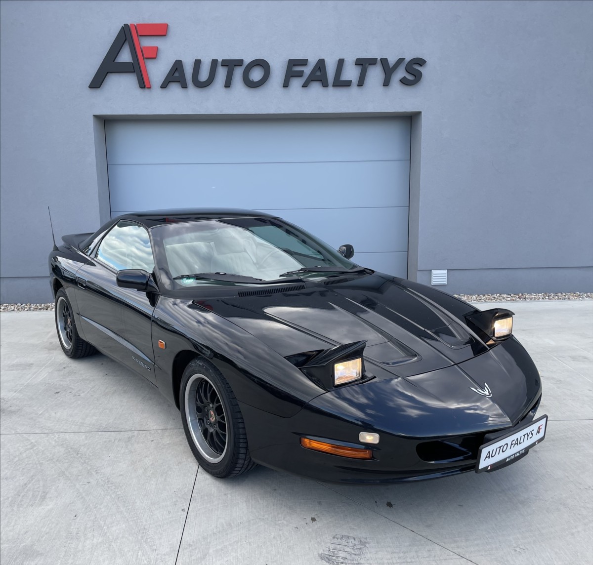 Pontiac Firebird 3,4 i 109KW AUTOMAT