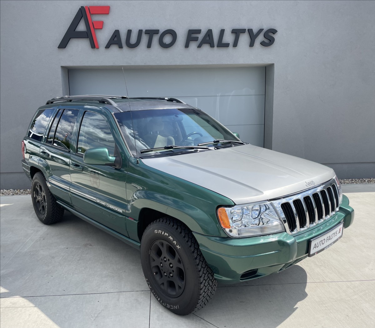 Jeep Grand Cherokee 4,0 i 140KW AUTOMAT
