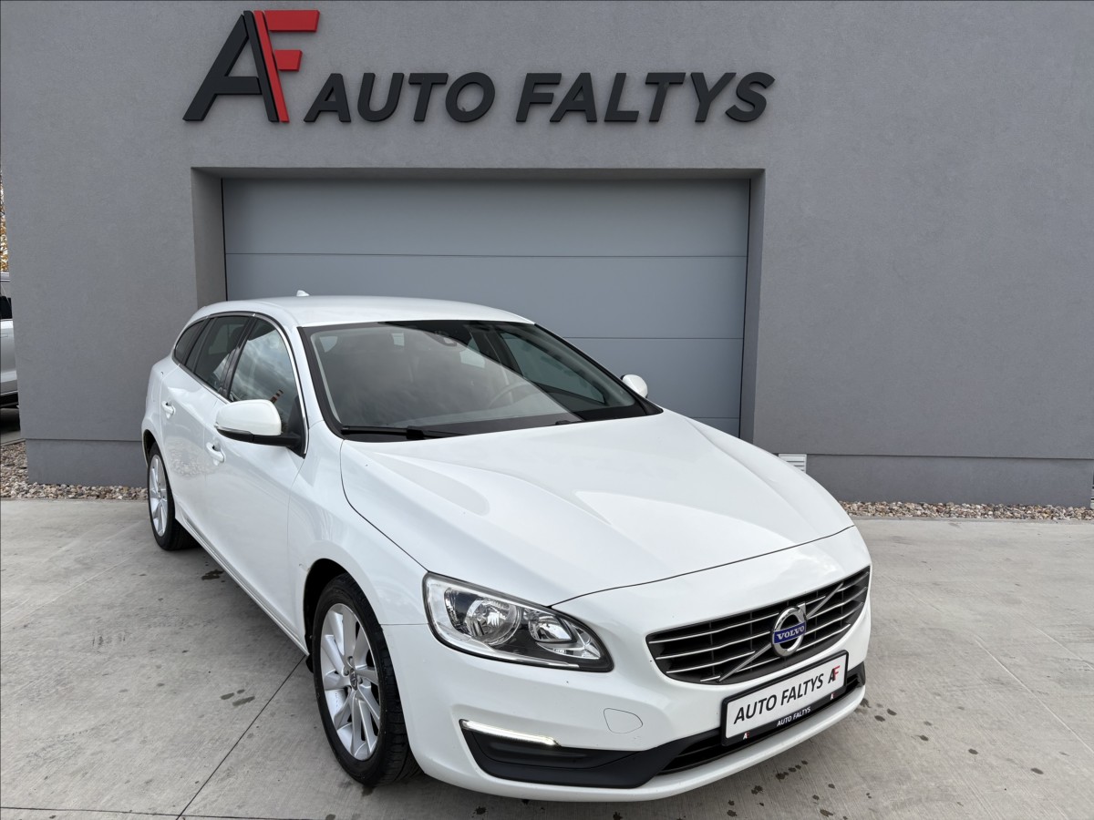 Volvo V60 2,0 D2 88 KW MOMENTUM CZ