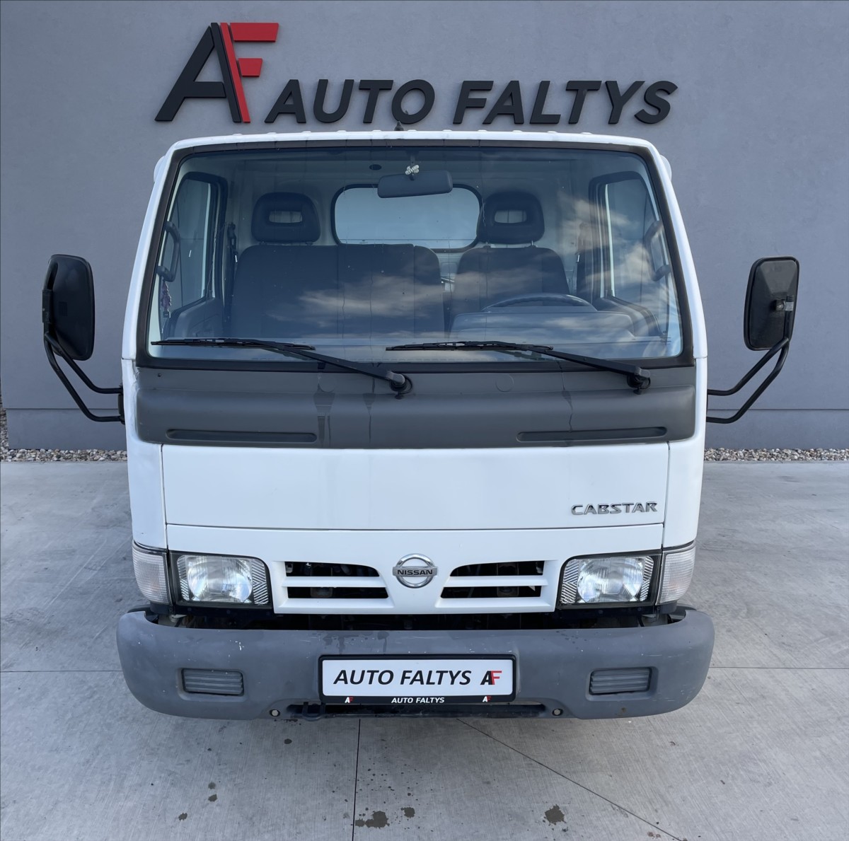 Nissan Cabstar 3,0 DCi 77KW VALNÍK