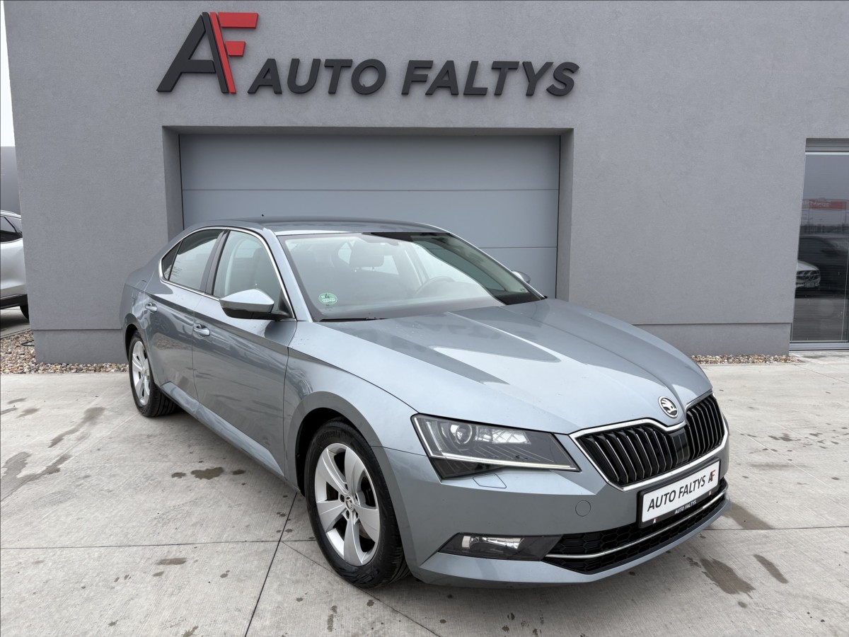 Škoda Superb 2,0 Tdi 110 Kw ČR 1 maj.manual