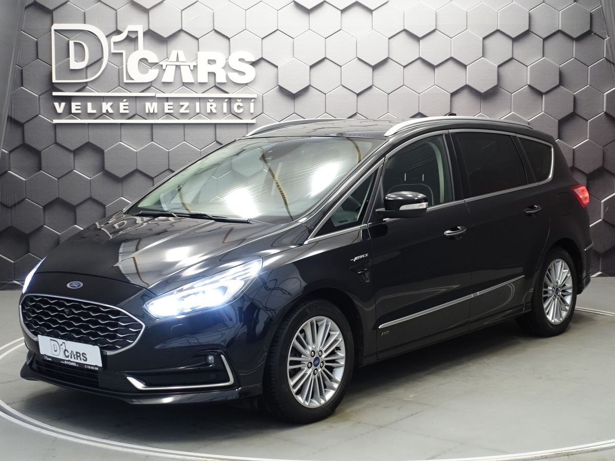 Ford S-MAX 2,0 VIGNALE 140 KW LED tažné