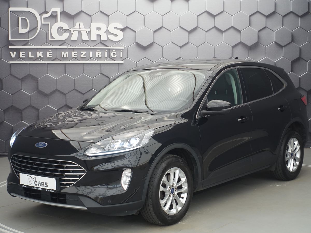 Ford Kuga 110 kw, Titanium, manuál