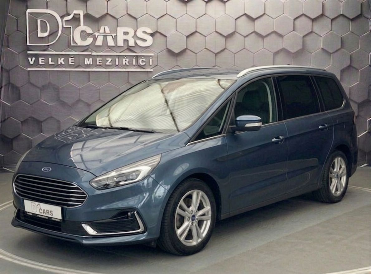 Ford Galaxy 2.5 FHEV TITANIUM 7 míst LED