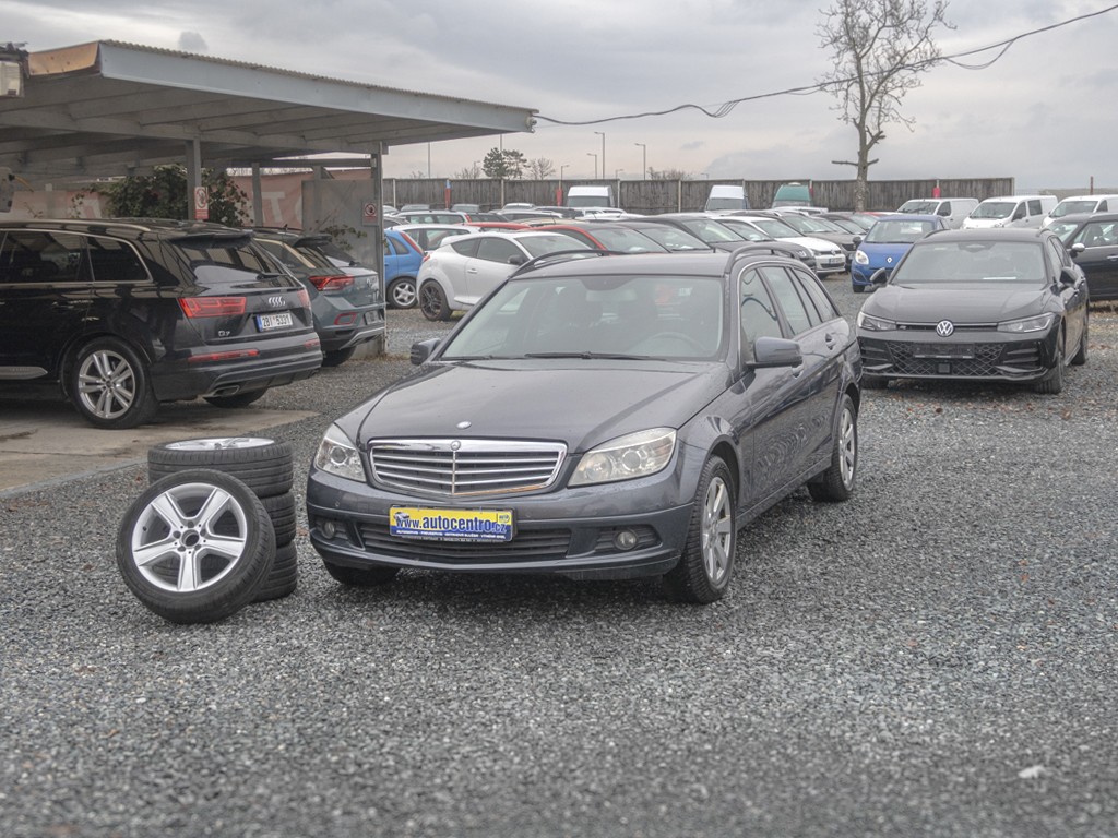 Mercedes-Benz Třídy C 200CDI man – 2x ALU kola