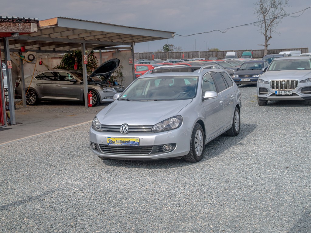 Volkswagen Golf 1.6TDI 77KW DSG – PO ROZVODECH