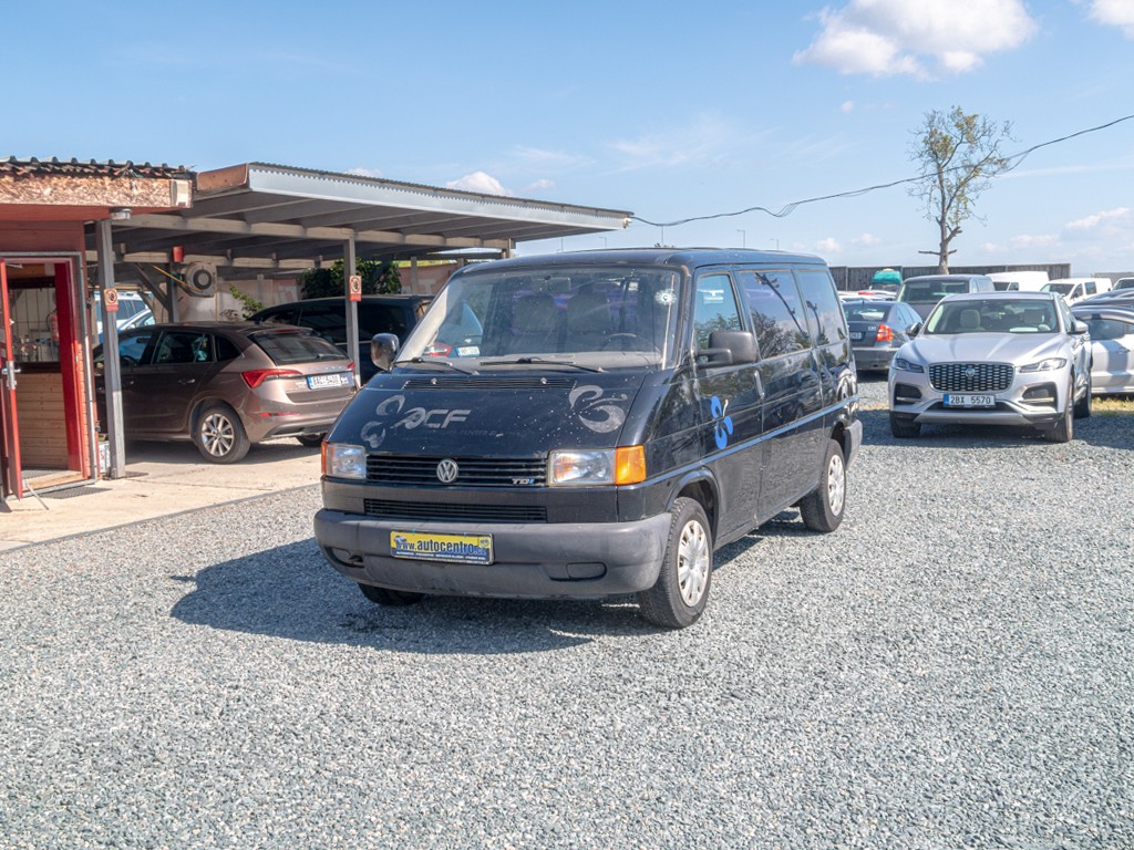 Volkswagen Transporter 2.5TD 63KW 9sed – 1 MAJITEL