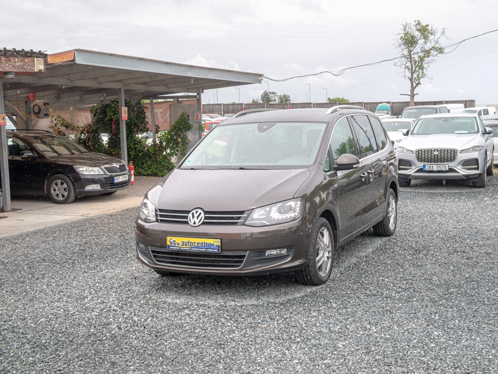 Volkswagen Sharan 2.0TDI 130KW NAVI – 7 sedadel