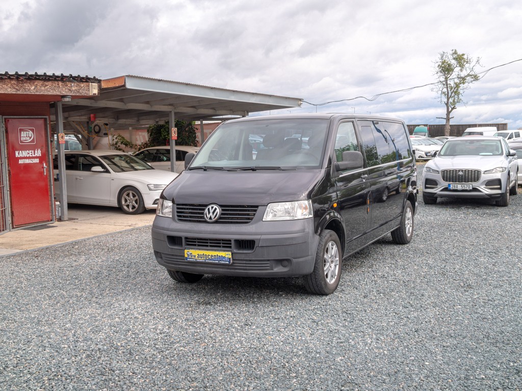 Volkswagen Transporter 2.5TDI 96KW LONG – 8 SEDADEL
