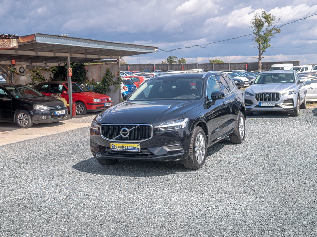 Volvo XC60 2.0D 140KW mat – NAVI