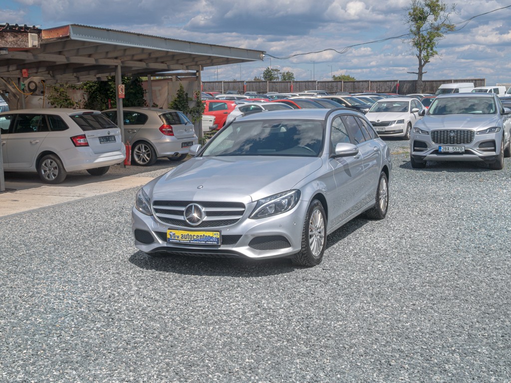 Mercedes-Benz Třídy C 220CDI LED – NAVIGACE