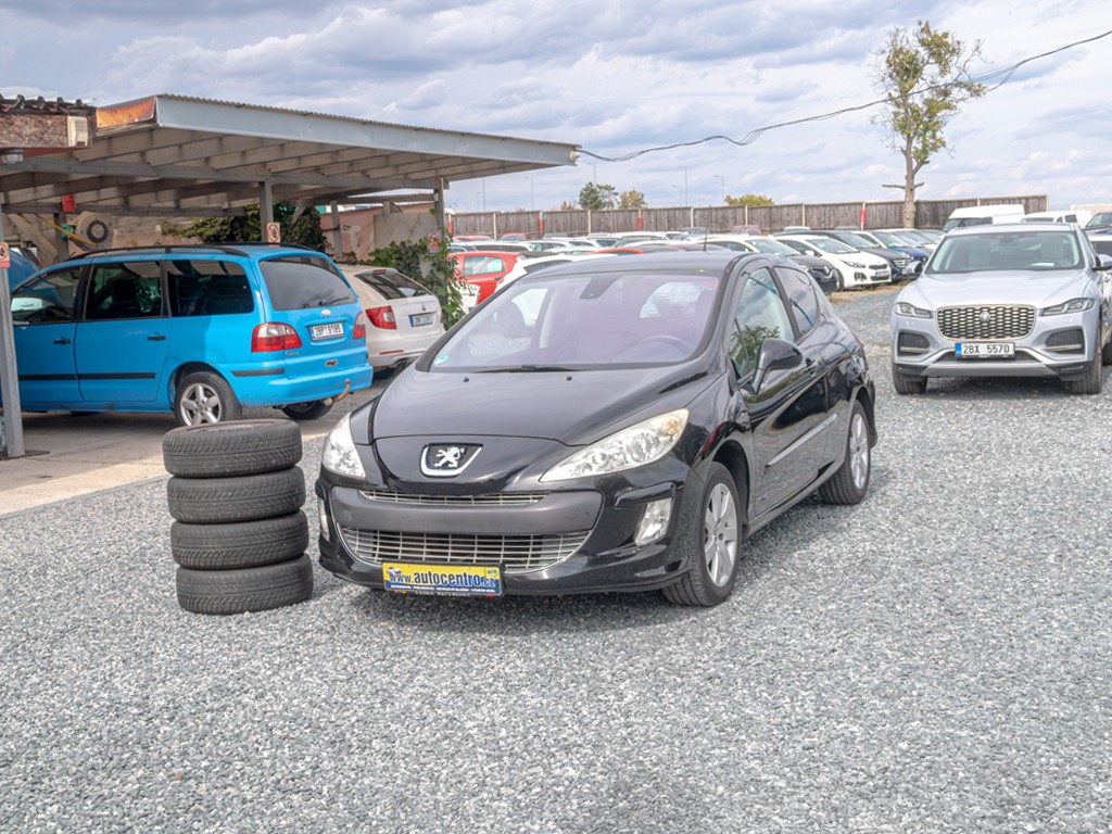 Peugeot 308 1.6i 88KW 3DV – 2x KOLA