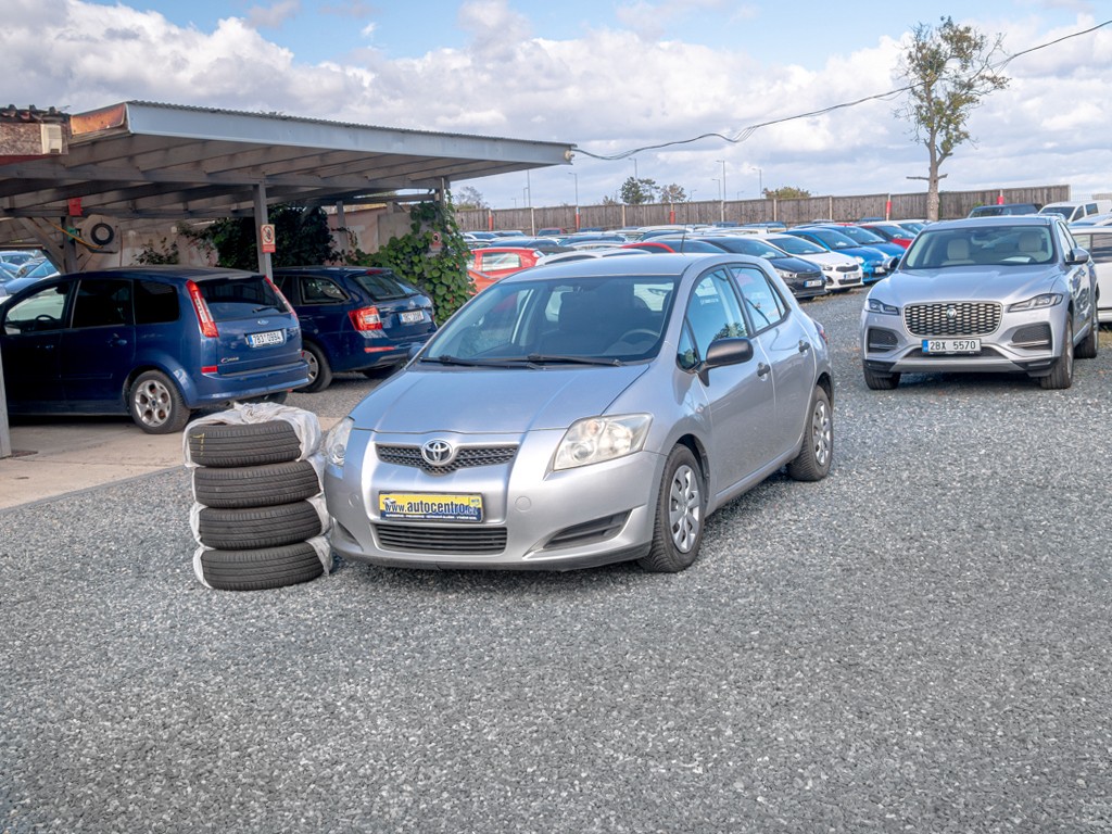 Toyota Auris ČR 1.4D 66KW – 2x KOLA